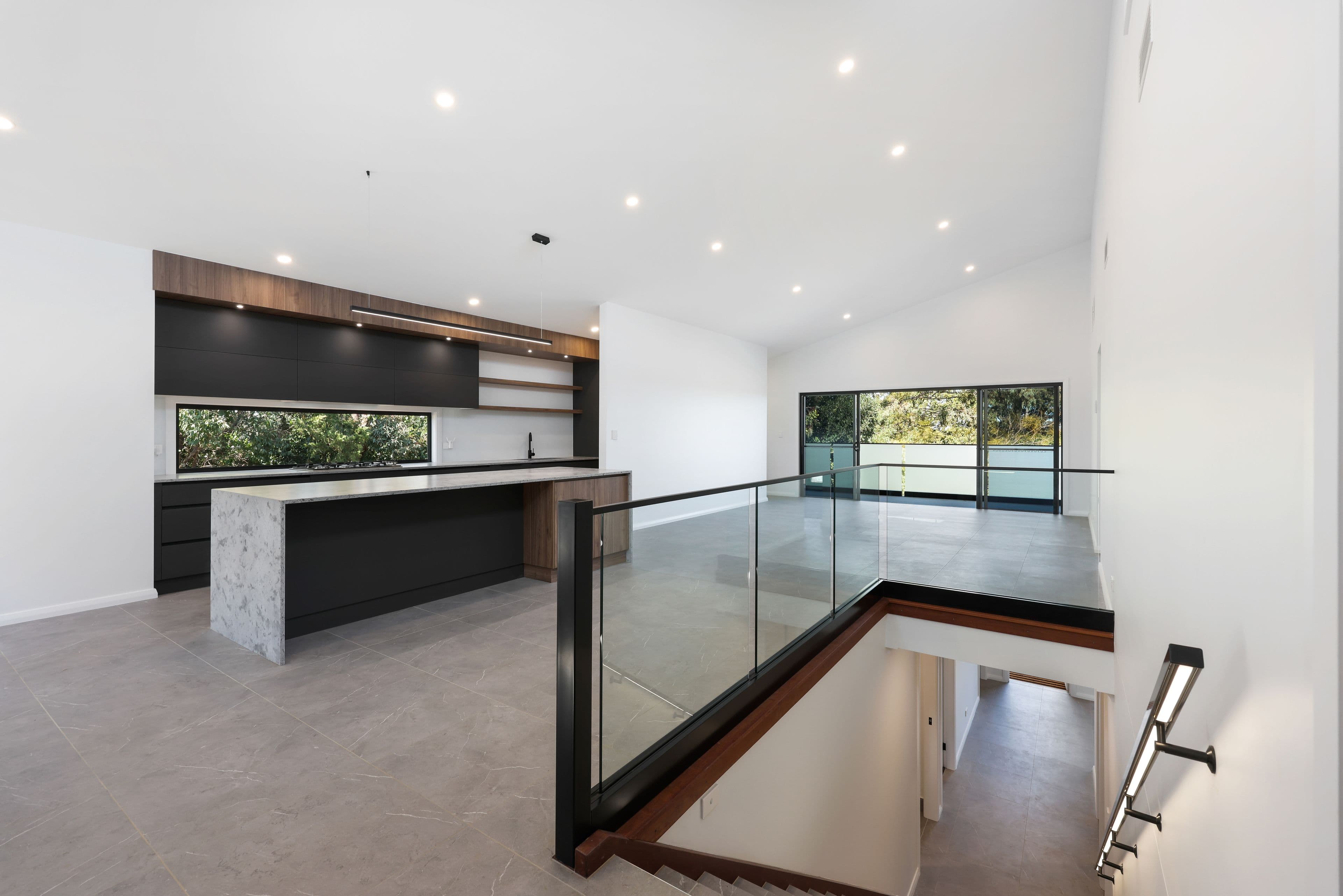 1/221 Carthage Street, Tamworth NSW 2340, Tamworth - Thumbnail 3