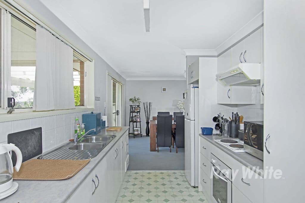 16 Jindalee Street, Toronto - Thumbnail 3