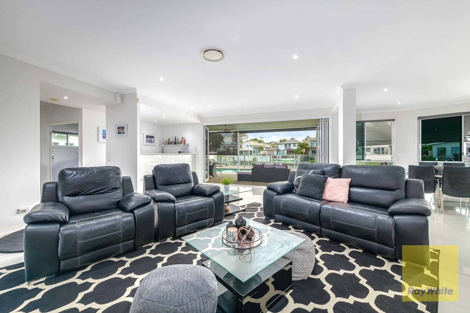 19 North Quay Drive, Biggera Waters QLD 4216, Biggera Waters - Thumbnail 7