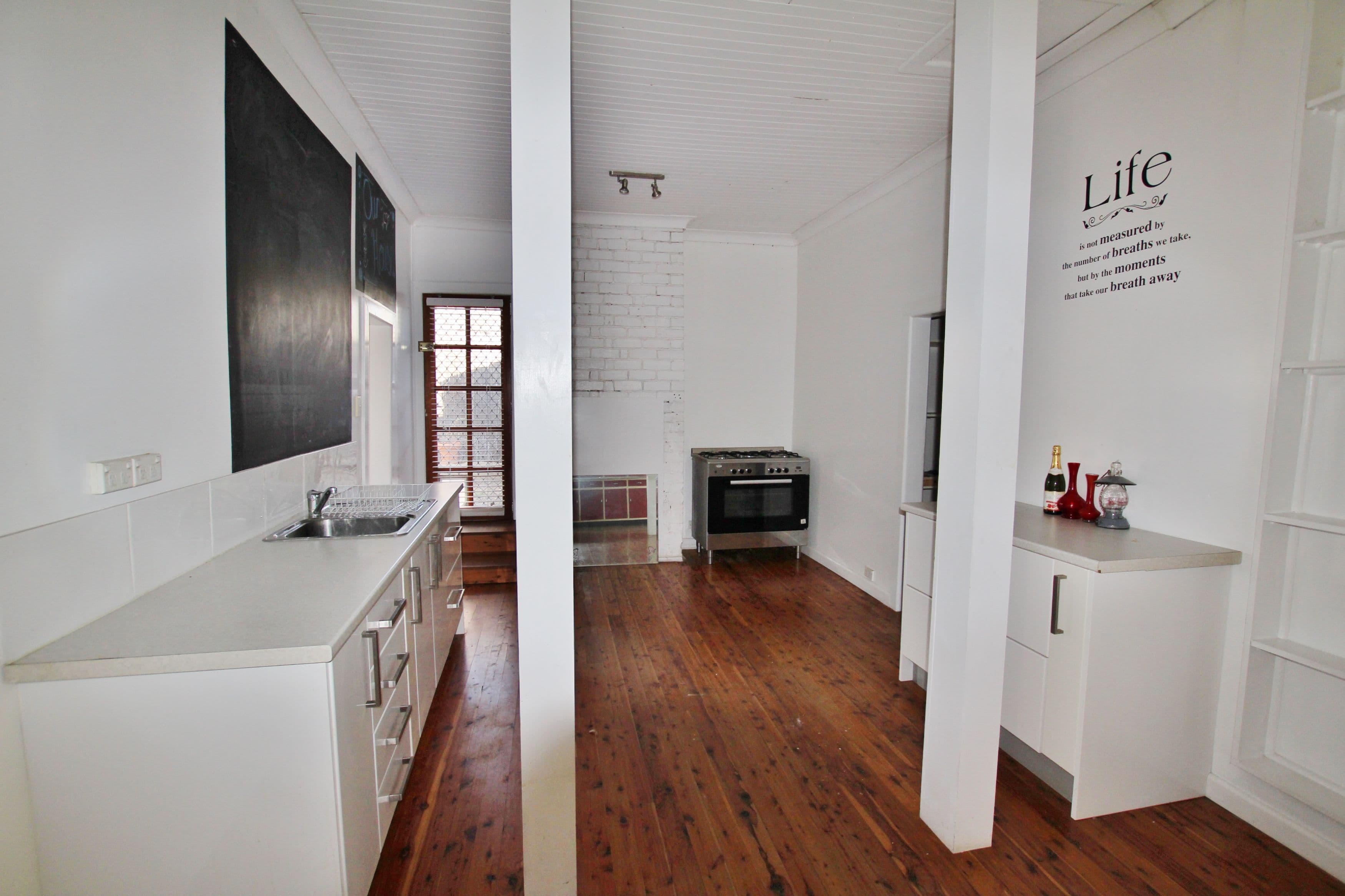 2 Iris Street, Harden - Thumbnail 6