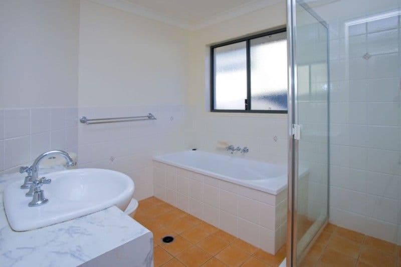 4 Dew Close, SPRINGFIELD LAKES QLD 4300, Springfield Lakes - Thumbnail 6