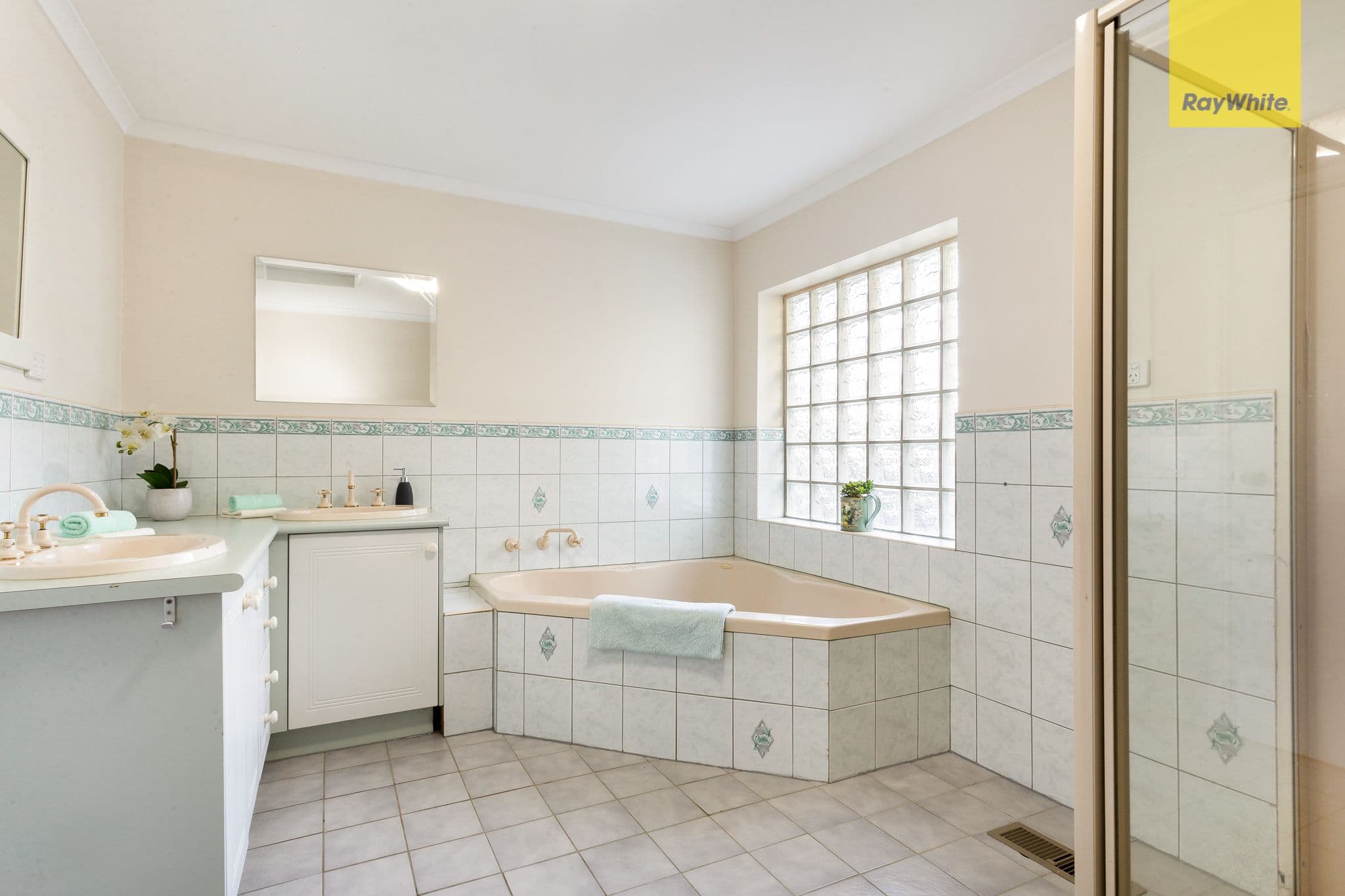 5 Cook Court, Sunbury VIC 3429, Sunbury - Thumbnail 5