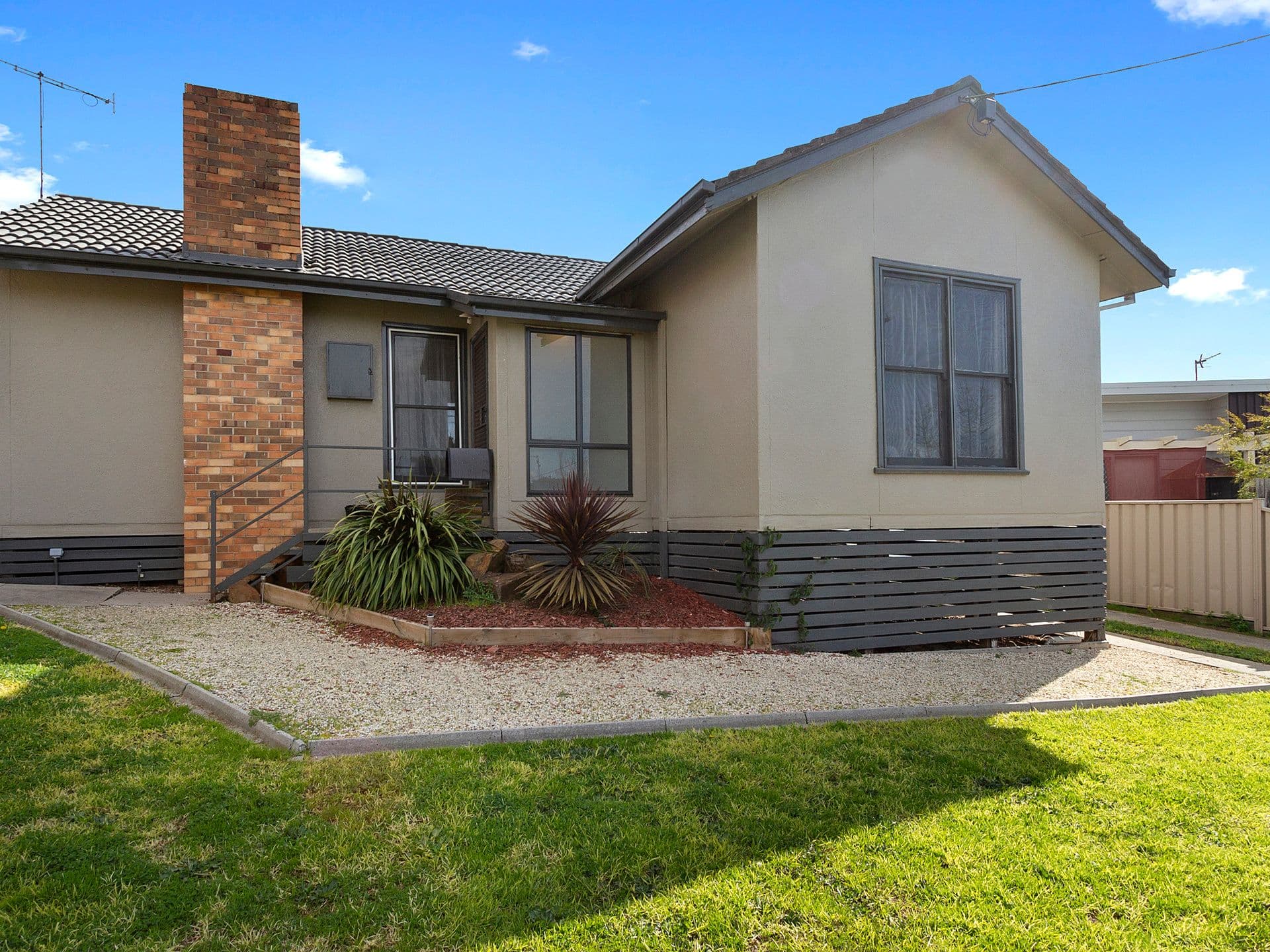 16 Chisholm Crescent, Seymour VIC 3660, Seymour - Thumbnail 3
