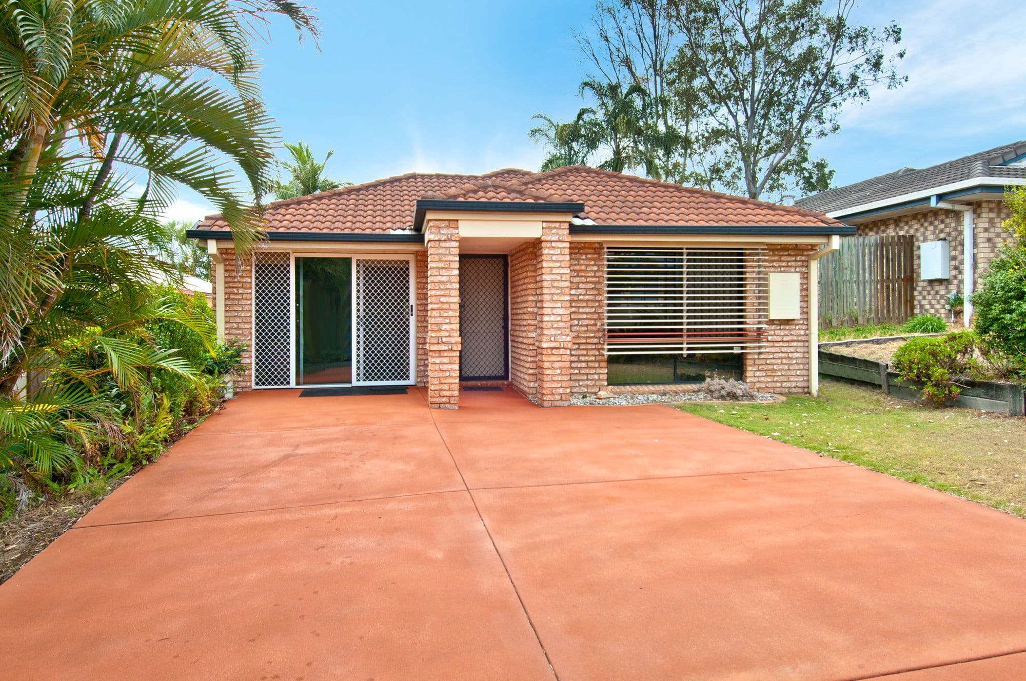 13 Lyrebird Street, Loganlea QLD 4131, Loganlea - Thumbnail 2