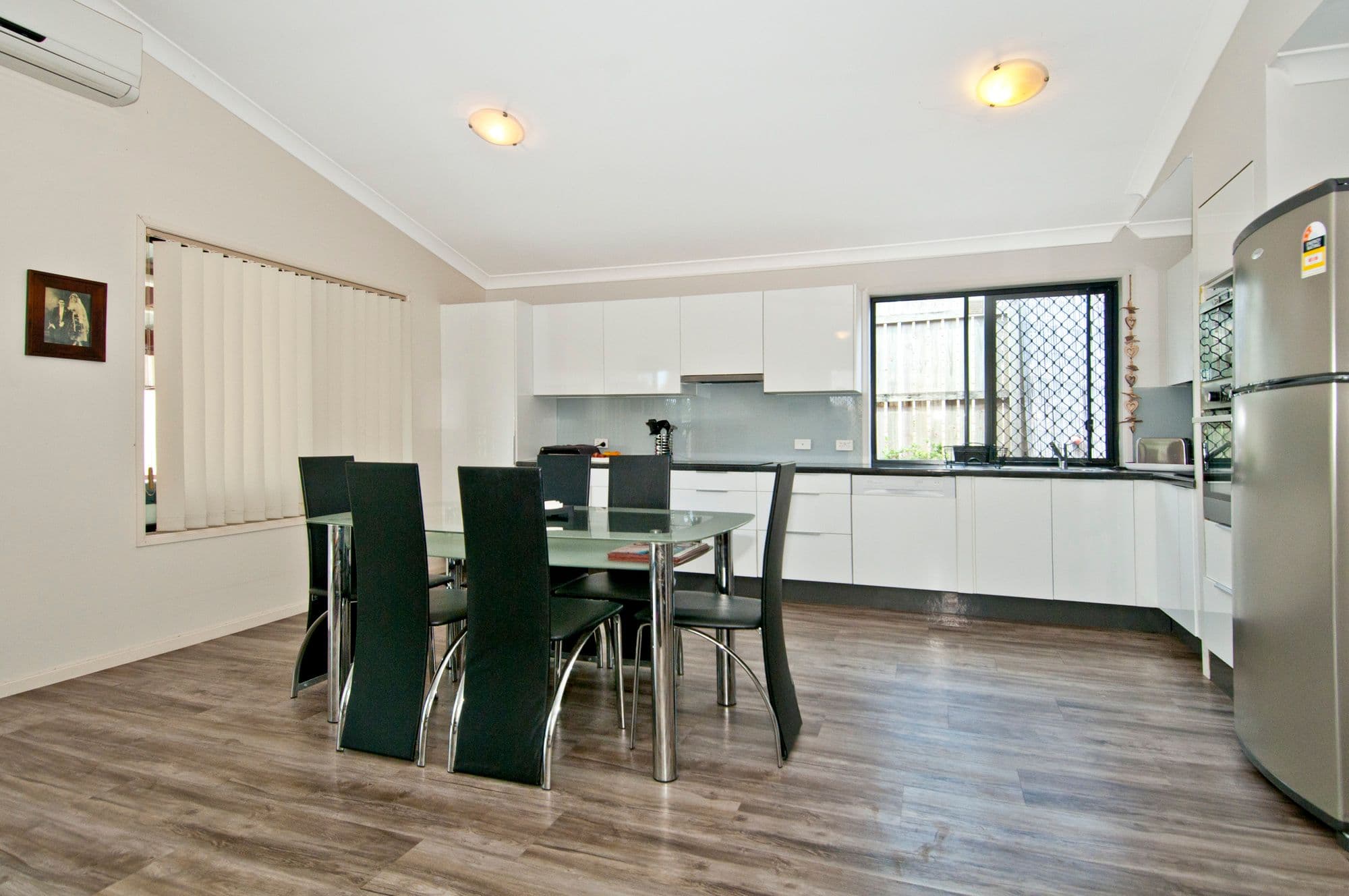 13 Lyrebird Street, Loganlea QLD 4131, Loganlea - Thumbnail 4