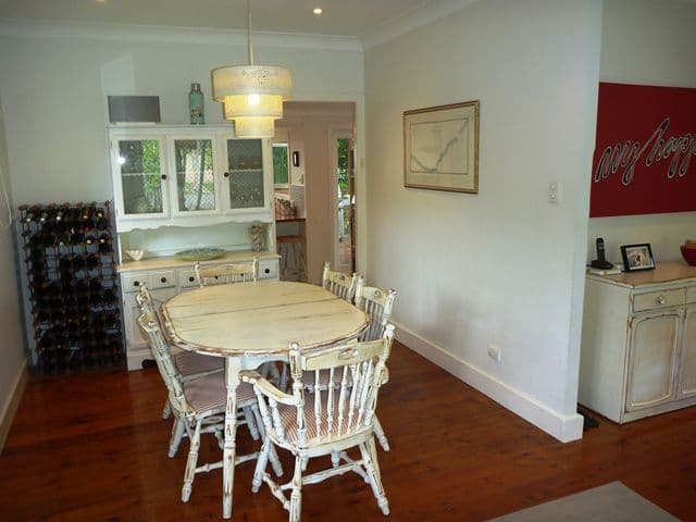 5 Mole Avenue, SOUTHPORT QLD 4215, Southport - Thumbnail 4