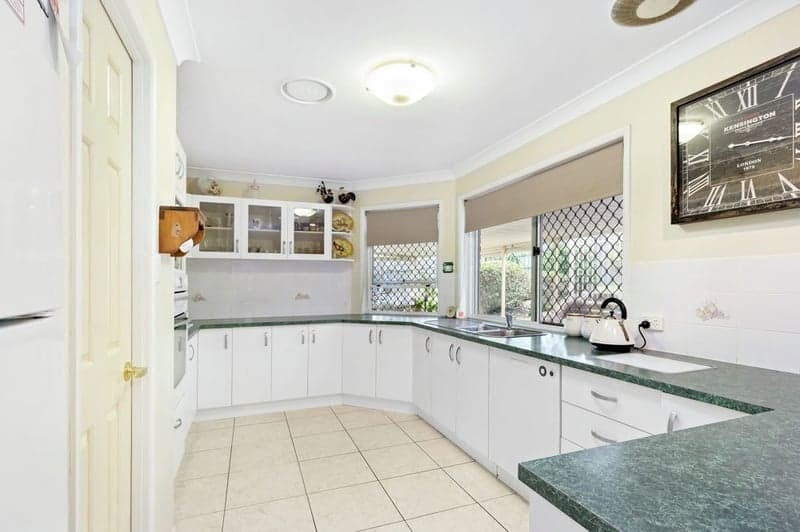 13 Goodrick Court, Mount Warren Park - Thumbnail 3