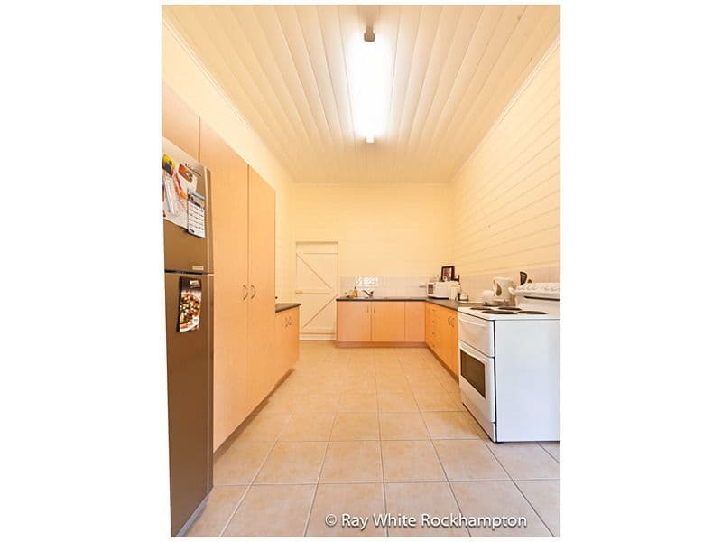 11 Millroy Street, WANDAL QLD 4700, Wandal - Thumbnail 2