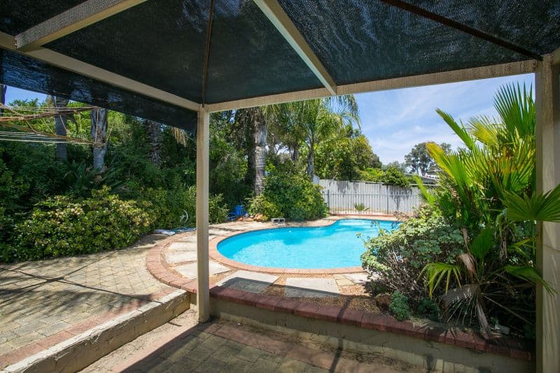 35 Tamarine Way, Swan View WA 6056, Swan View - Thumbnail 2