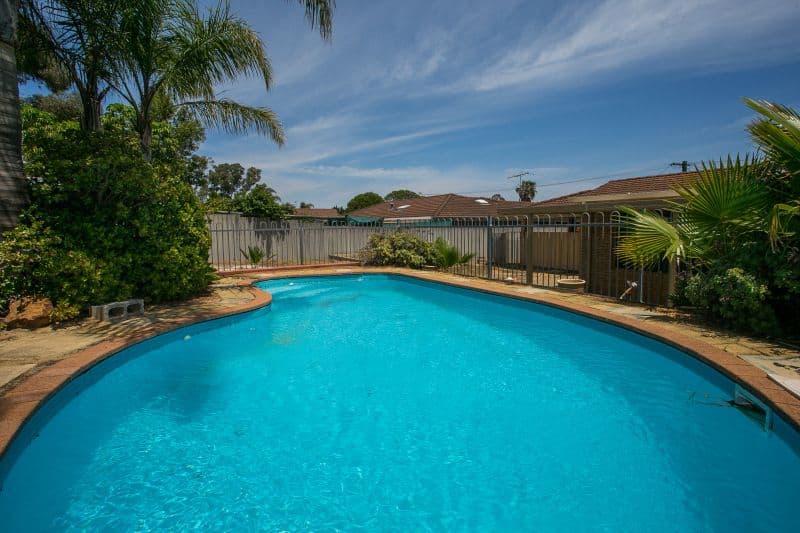 35 Tamarine Way, Swan View WA 6056, Swan View - Thumbnail 3