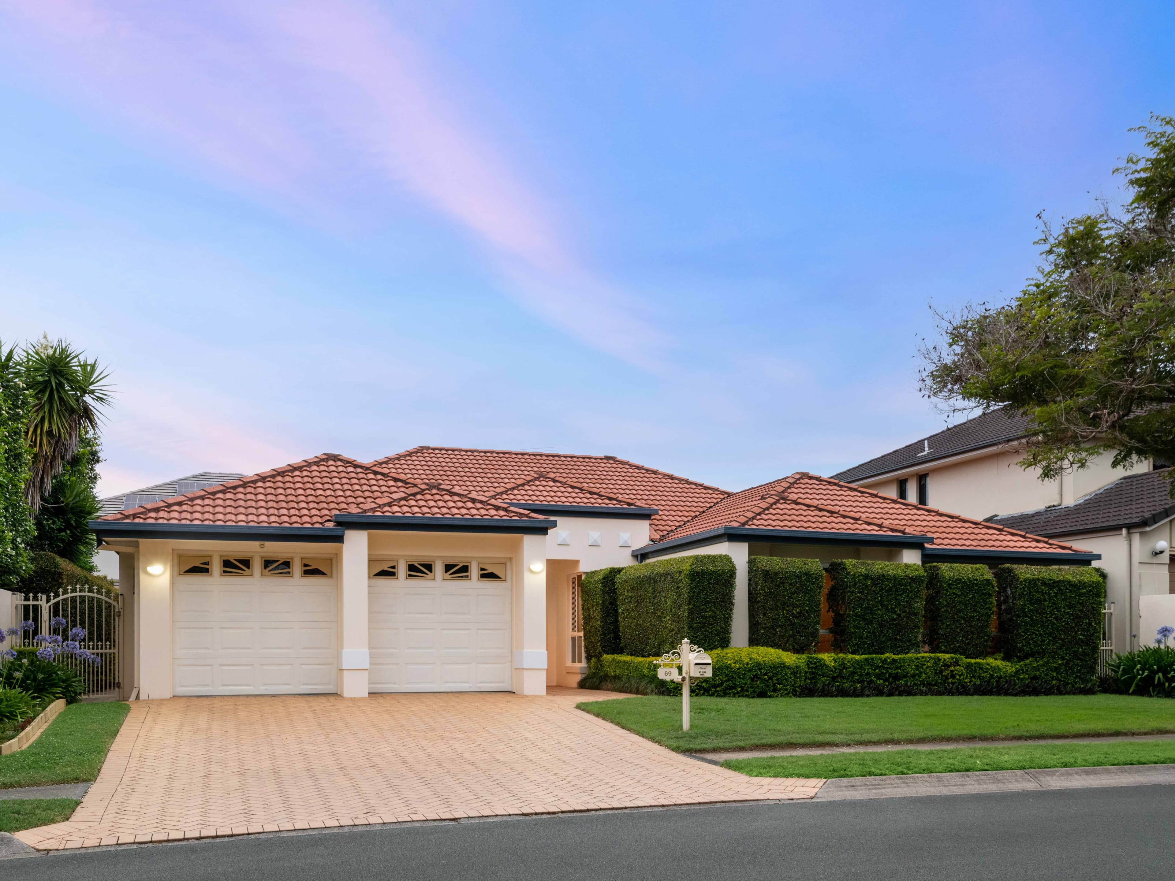 69 Dandelion Street, Eight Mile Plains QLD 4113, Eight Mile Plains - Thumbnail 2