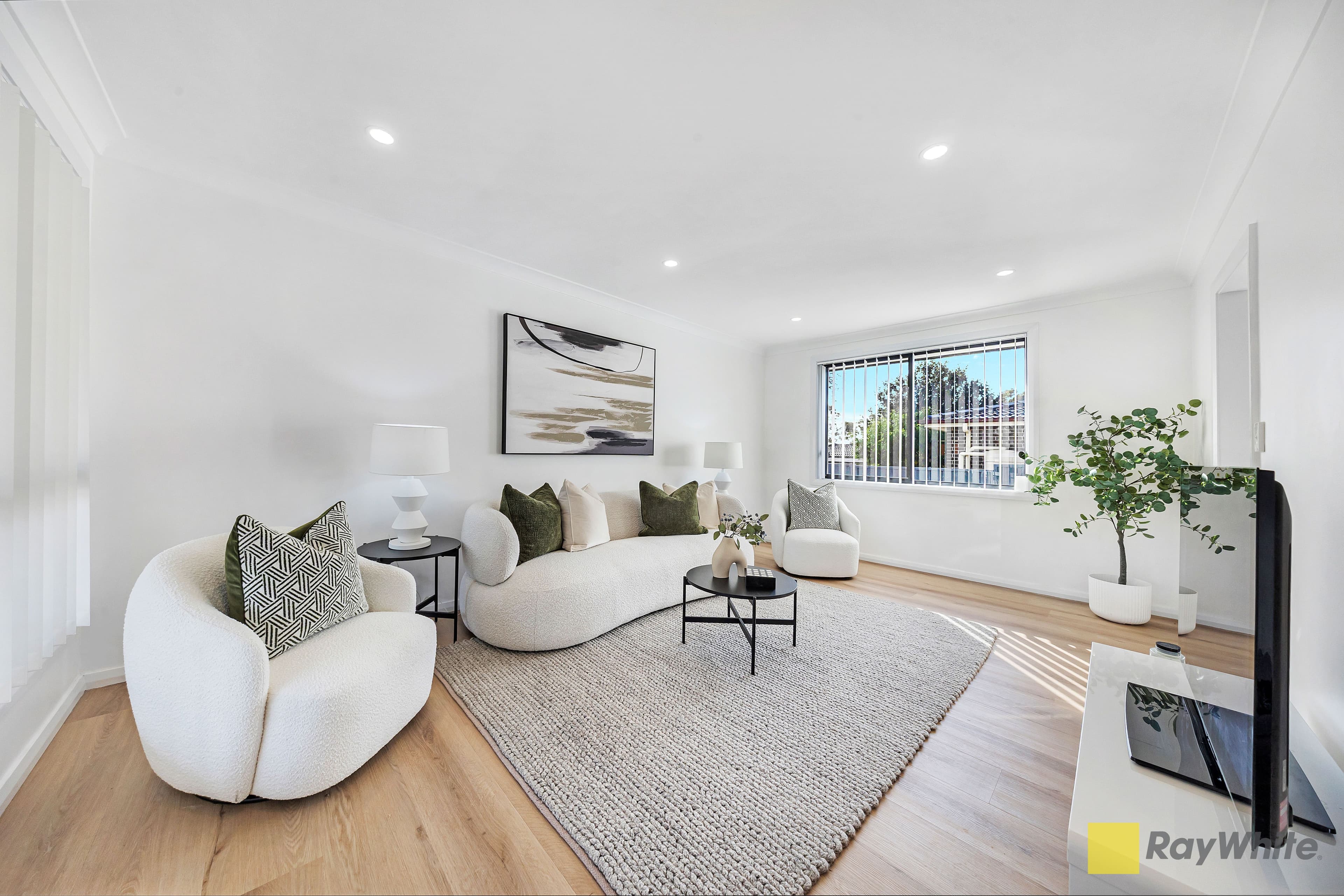 9 Oakwood Road, Toongabbie NSW 2146, Toongabbie - Thumbnail 2