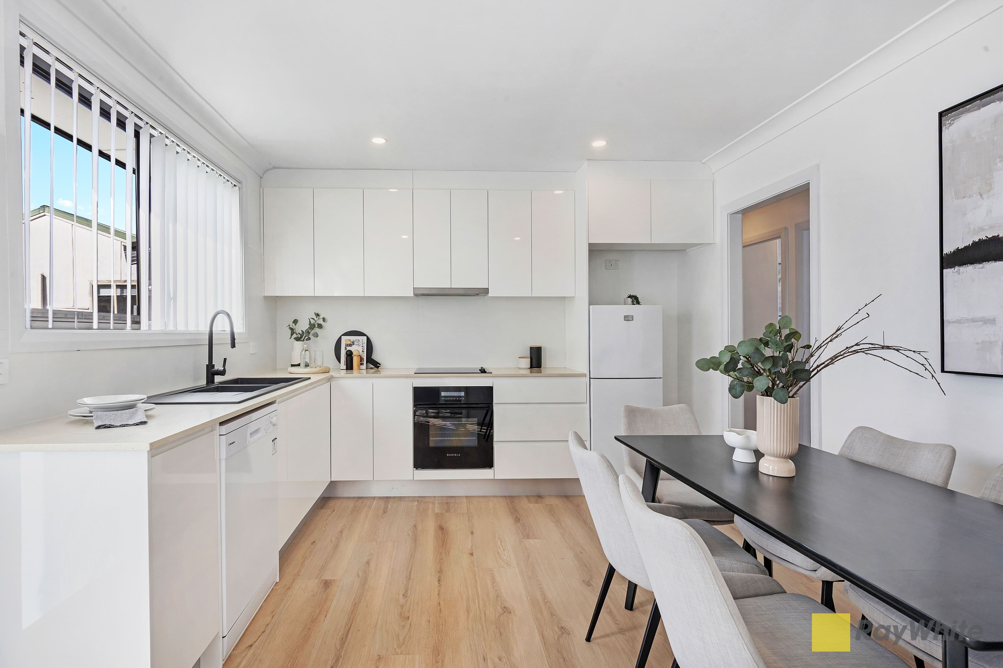 9 Oakwood Road, Toongabbie NSW 2146, Toongabbie - Thumbnail 3