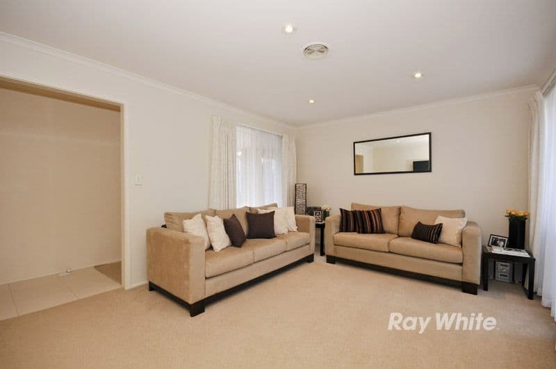 2 Carina Close, WANTIRNA SOUTH VIC 3152, Wantirna South - Thumbnail 6