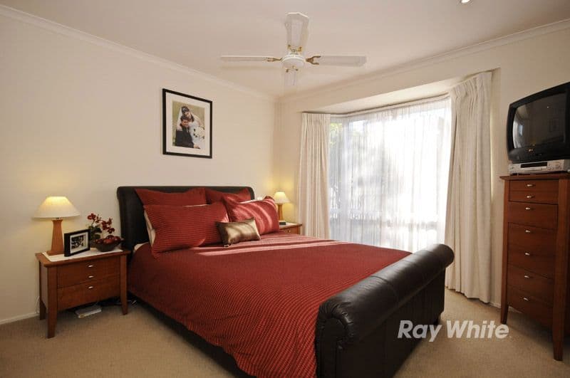 2 Carina Close, WANTIRNA SOUTH VIC 3152, Wantirna South - Thumbnail 8