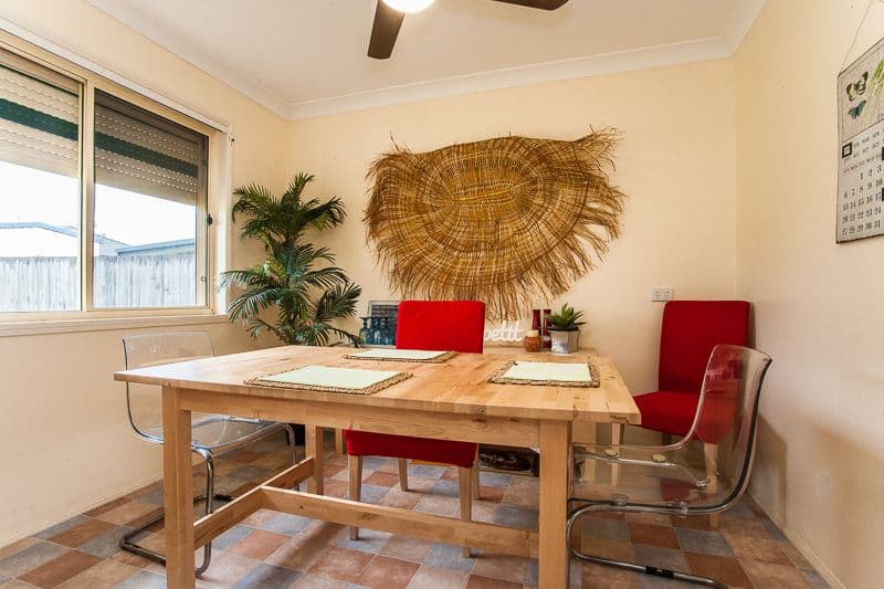 11 Magnolia Street, MARGATE QLD 4019, Margate - Thumbnail 5