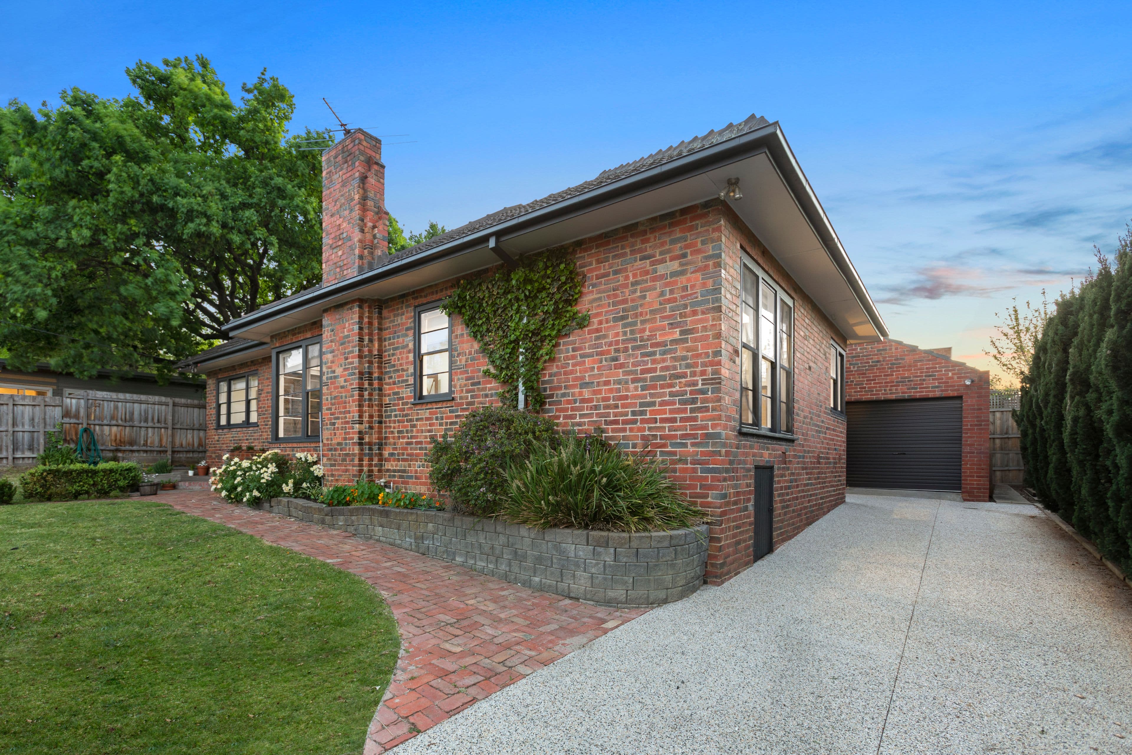 36 Churchill Avenue, Cheltenham VIC 3192, Cheltenham - Thumbnail 2