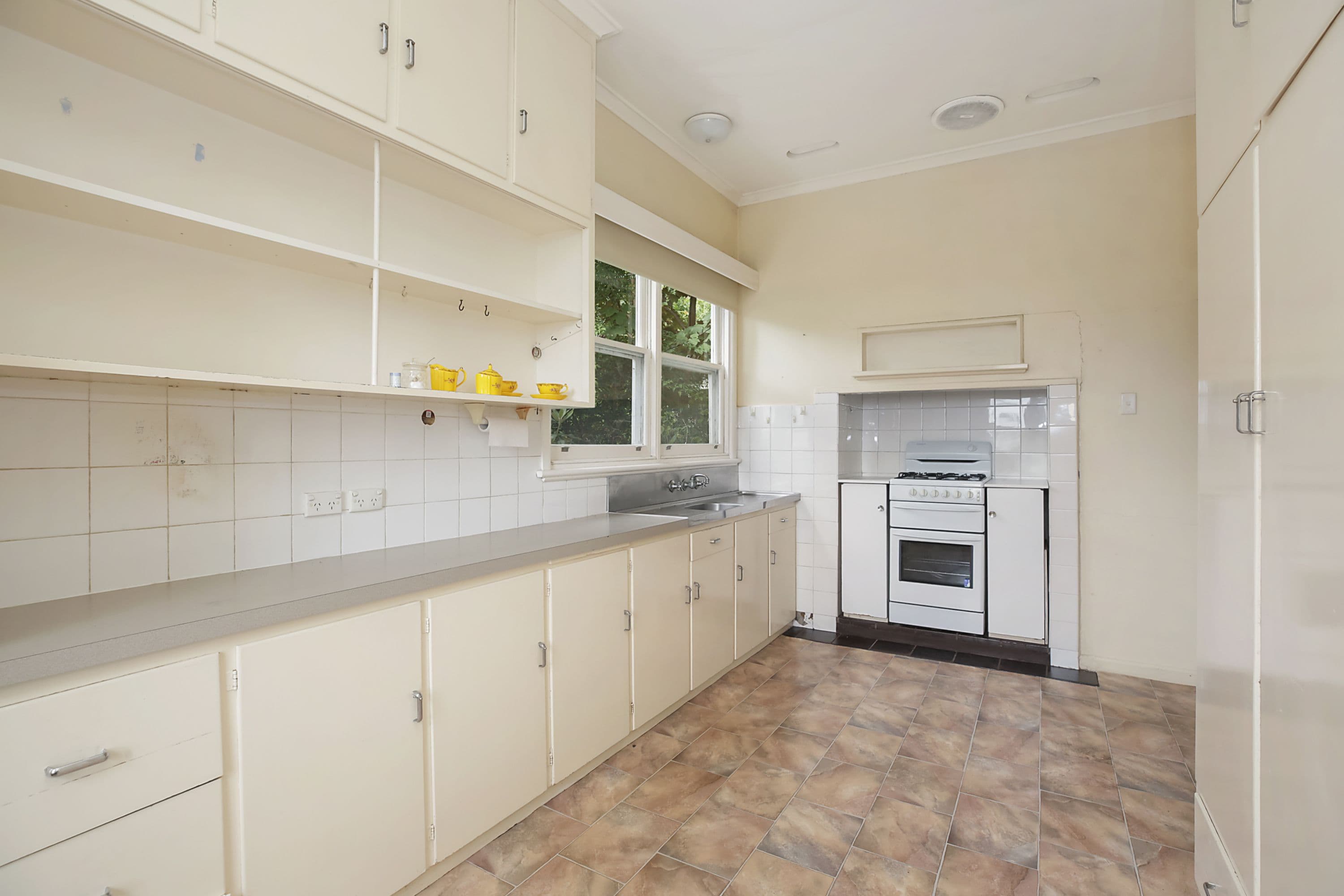 66 Bowen Street, Camperdown VIC 3260, Camperdown - Thumbnail 4