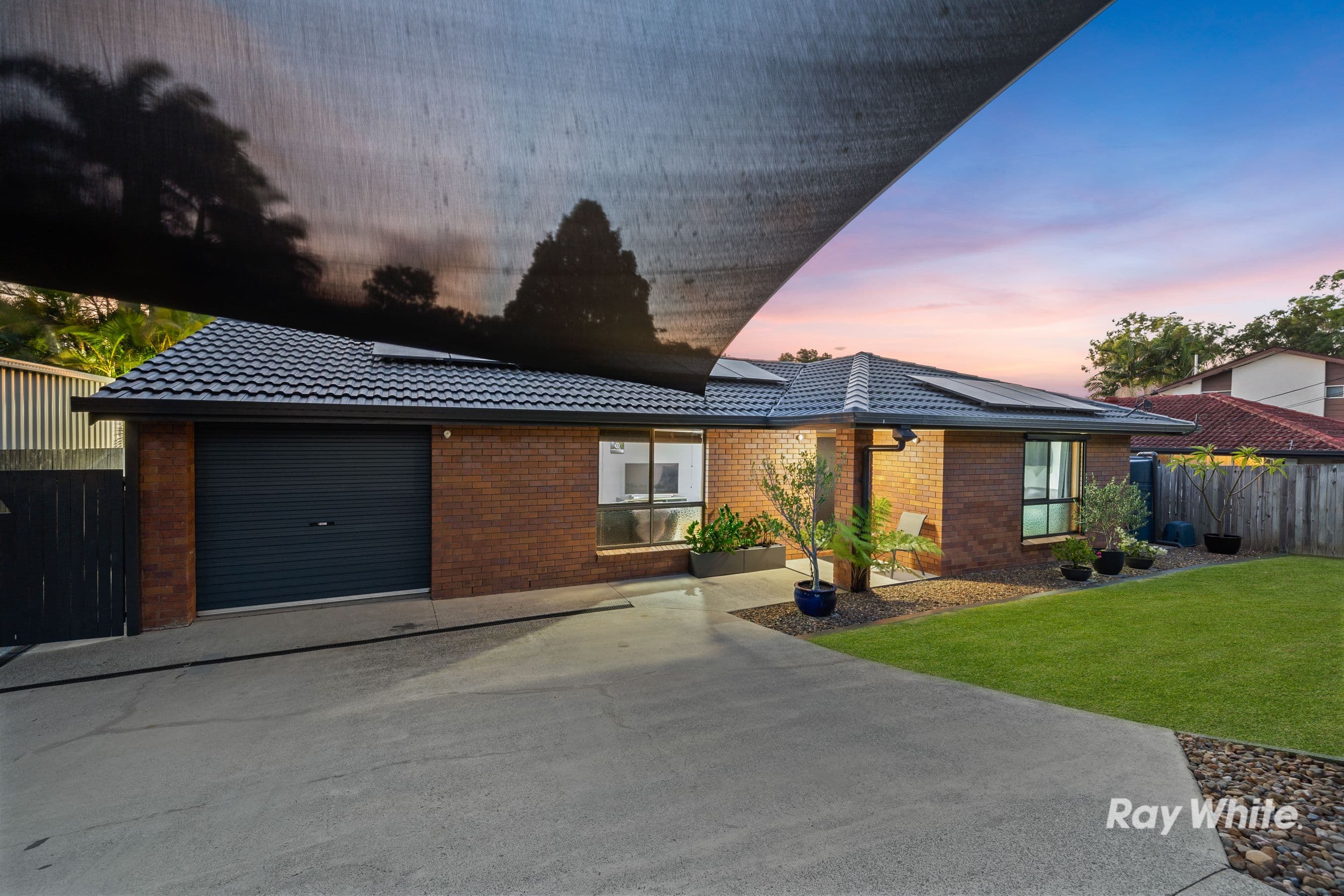 21 Highcrest Drive, Browns Plains QLD 4118, Browns Plains - Thumbnail 2