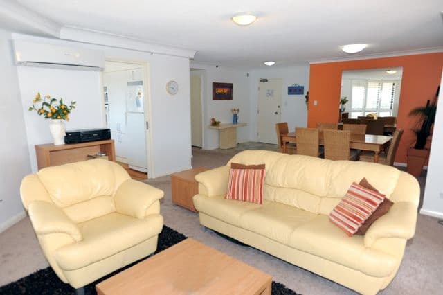 06-3 'Victoria Square', 15 Victoria Avenue, BROADBEACH QLD 4218, Broadbeach - Thumbnail 3