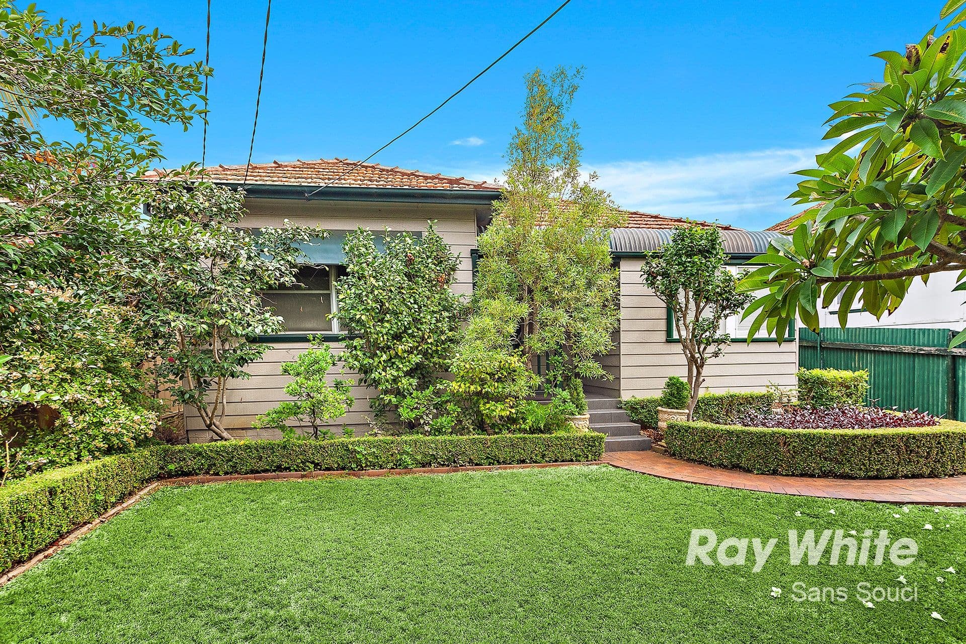197 Chuter Avenue, Sans Souci - Thumbnail 2