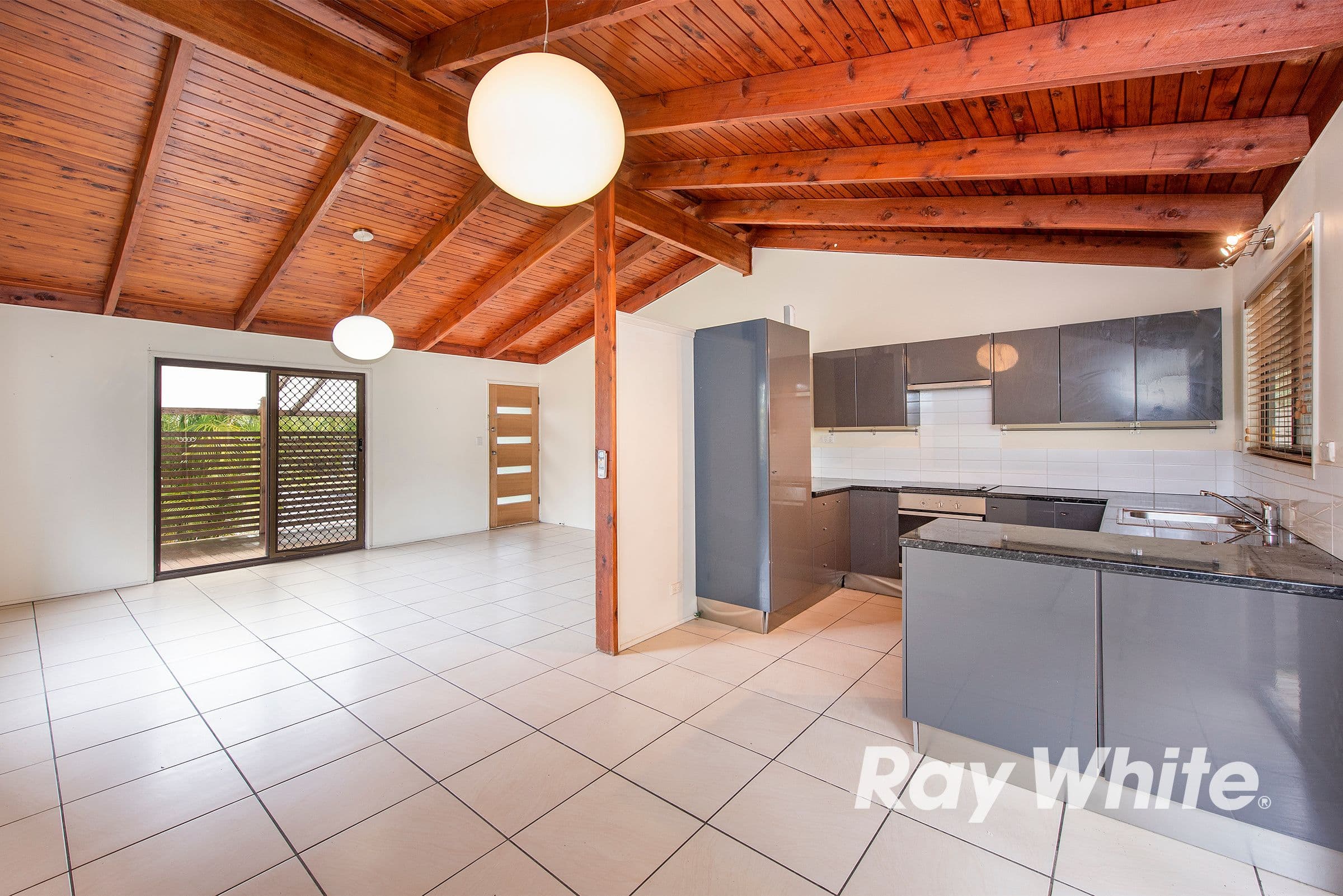 29 Paperbark Street, Crestmead QLD 4132, Crestmead - Thumbnail 3