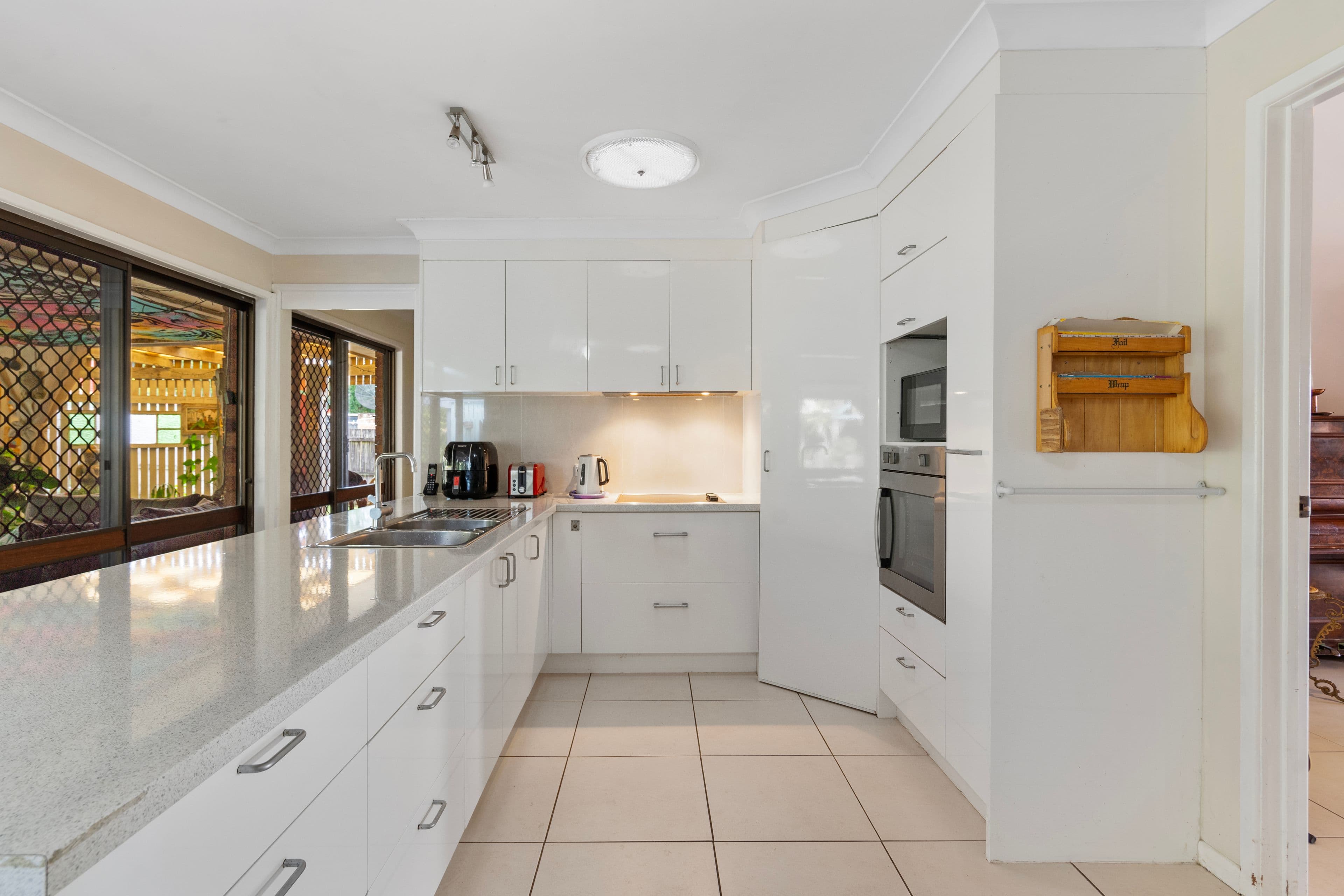 8 Luscombe Street, Runcorn QLD 4113, Runcorn - Thumbnail 3