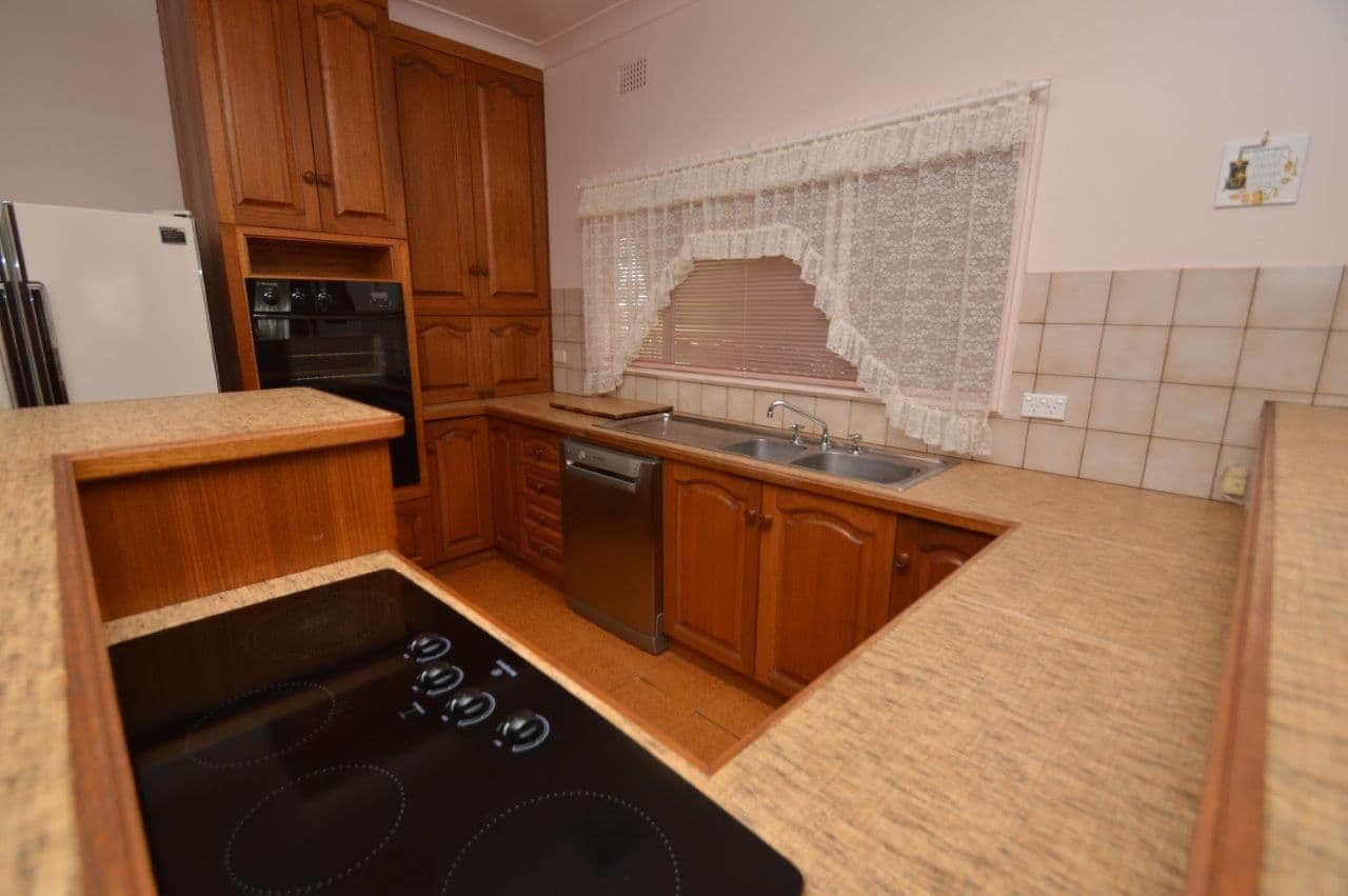 299 Wandoo Street, Broken Hill NSW 2880, Broken Hill - Thumbnail 3
