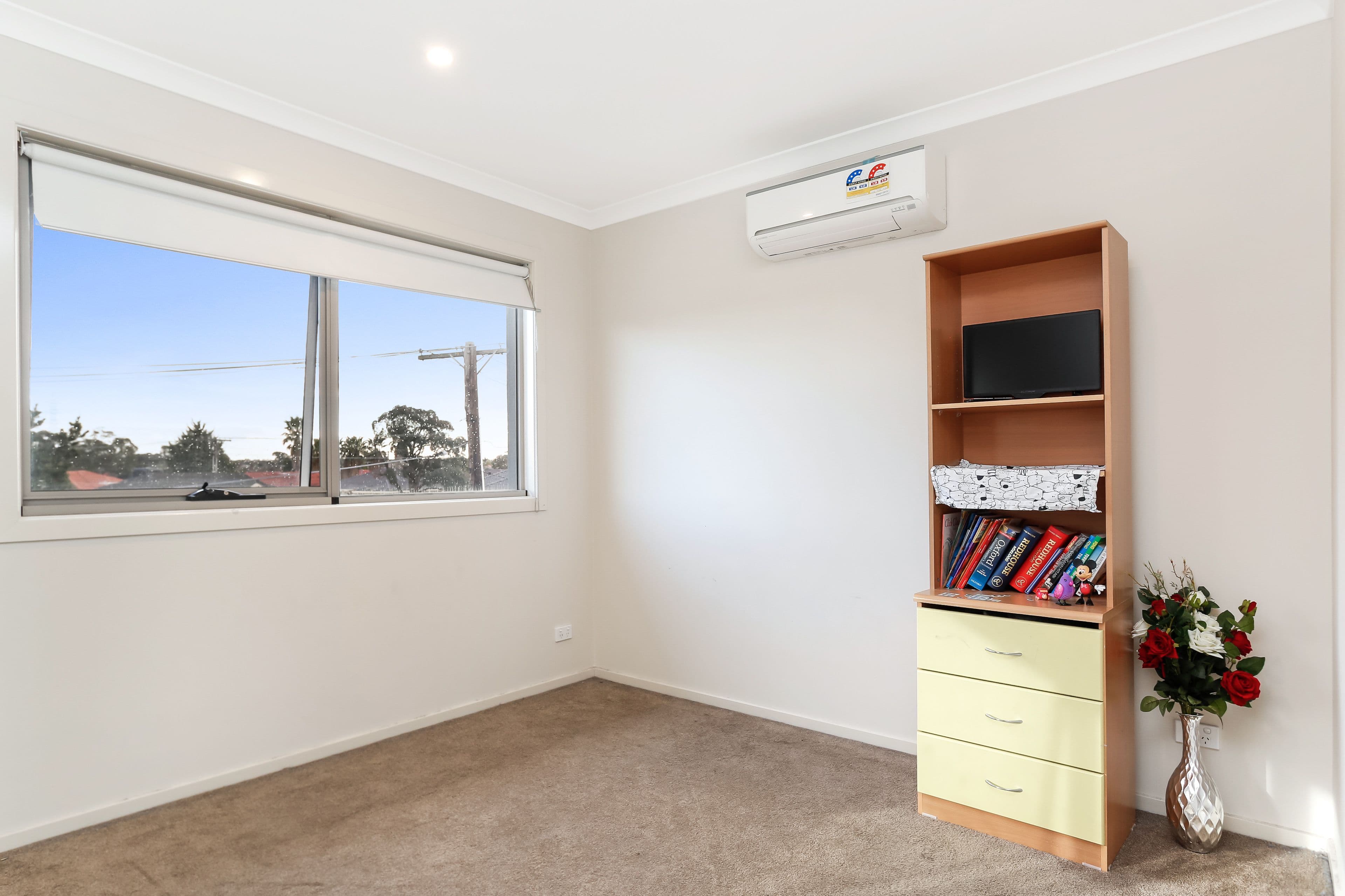 10 Erindale Avenue, Deer Park VIC 3023, Deer Park - Thumbnail 6