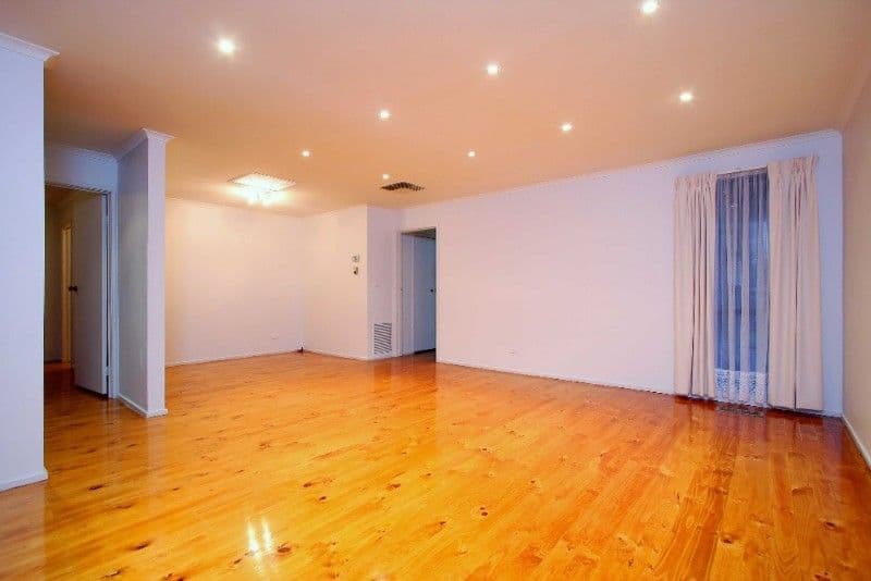 4 Perrott Court, MILL PARK VIC 3082, Mill Park - Thumbnail 2