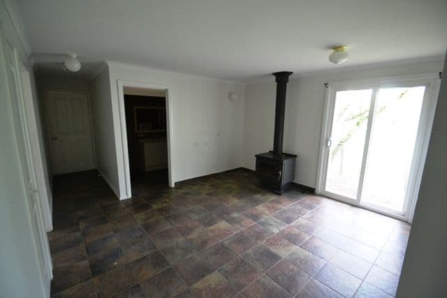 25 Bank Street, Avenel VIC 3664, Avenel - Thumbnail 3