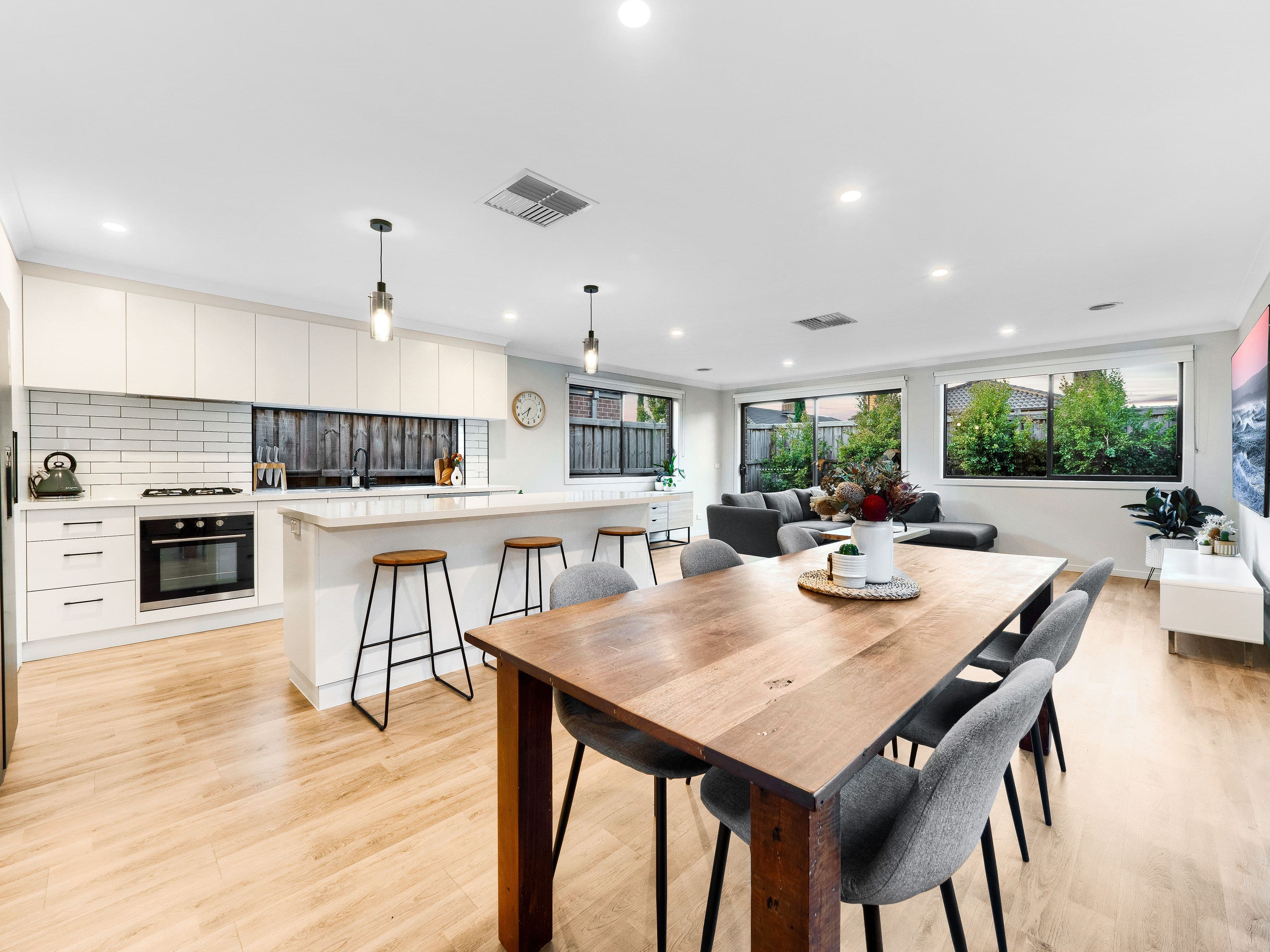 16 Wilton Street, Cranbourne West VIC 3977, Cranbourne West - Thumbnail 4