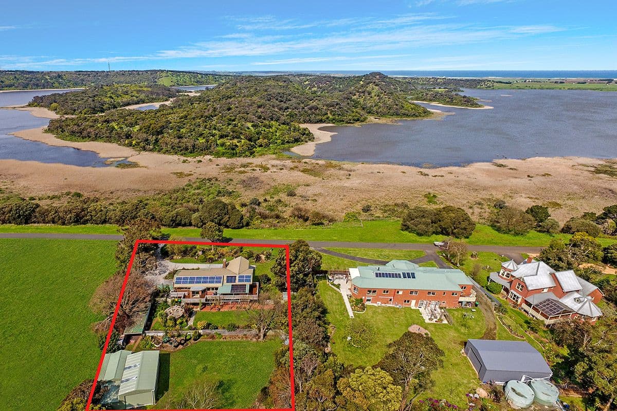 47 Scenic Drive, Koroit VIC 3282, Koroit - Thumbnail 3
