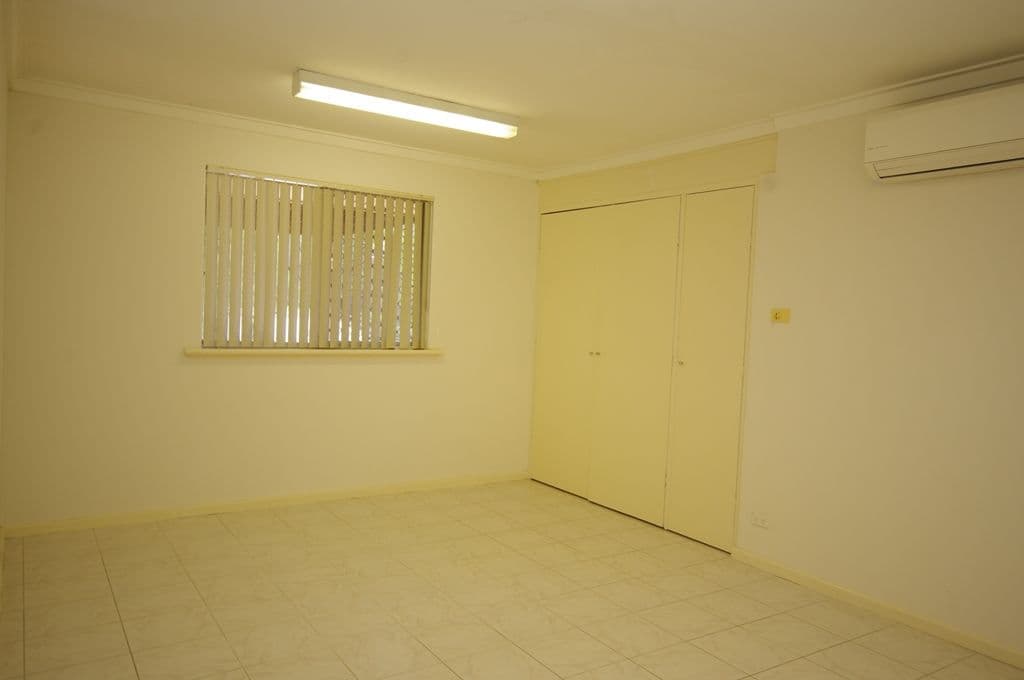 40 Burgland Drive, GIRRAWHEEN WA 6064, Girrawheen - Thumbnail 7