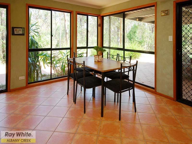 8 Estelle Court, EATONS HILL QLD 4037, Eatons Hill - Thumbnail 2