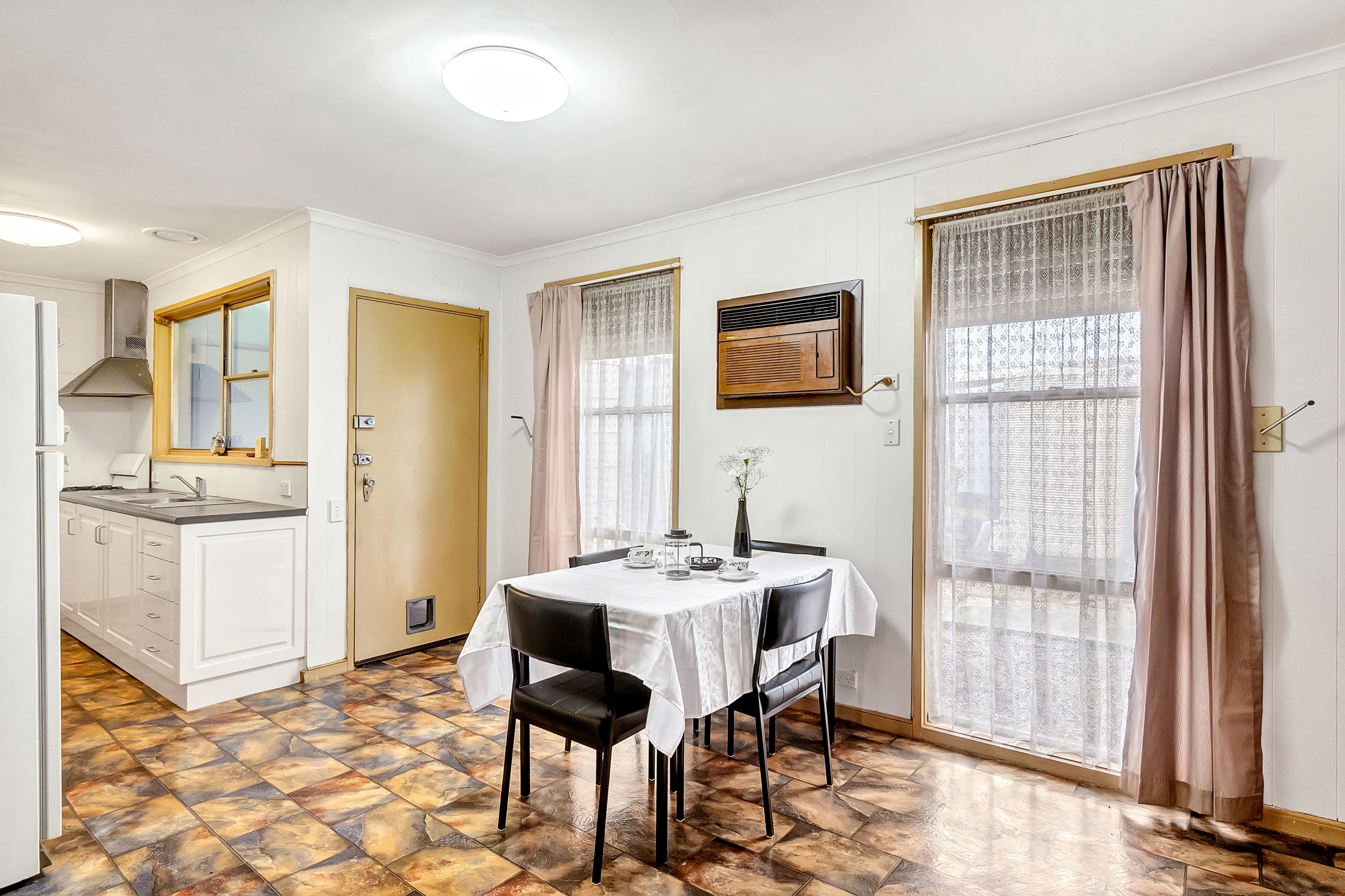 14 Cormorant Crescent, Werribee VIC 3030, Werribee - Thumbnail 3