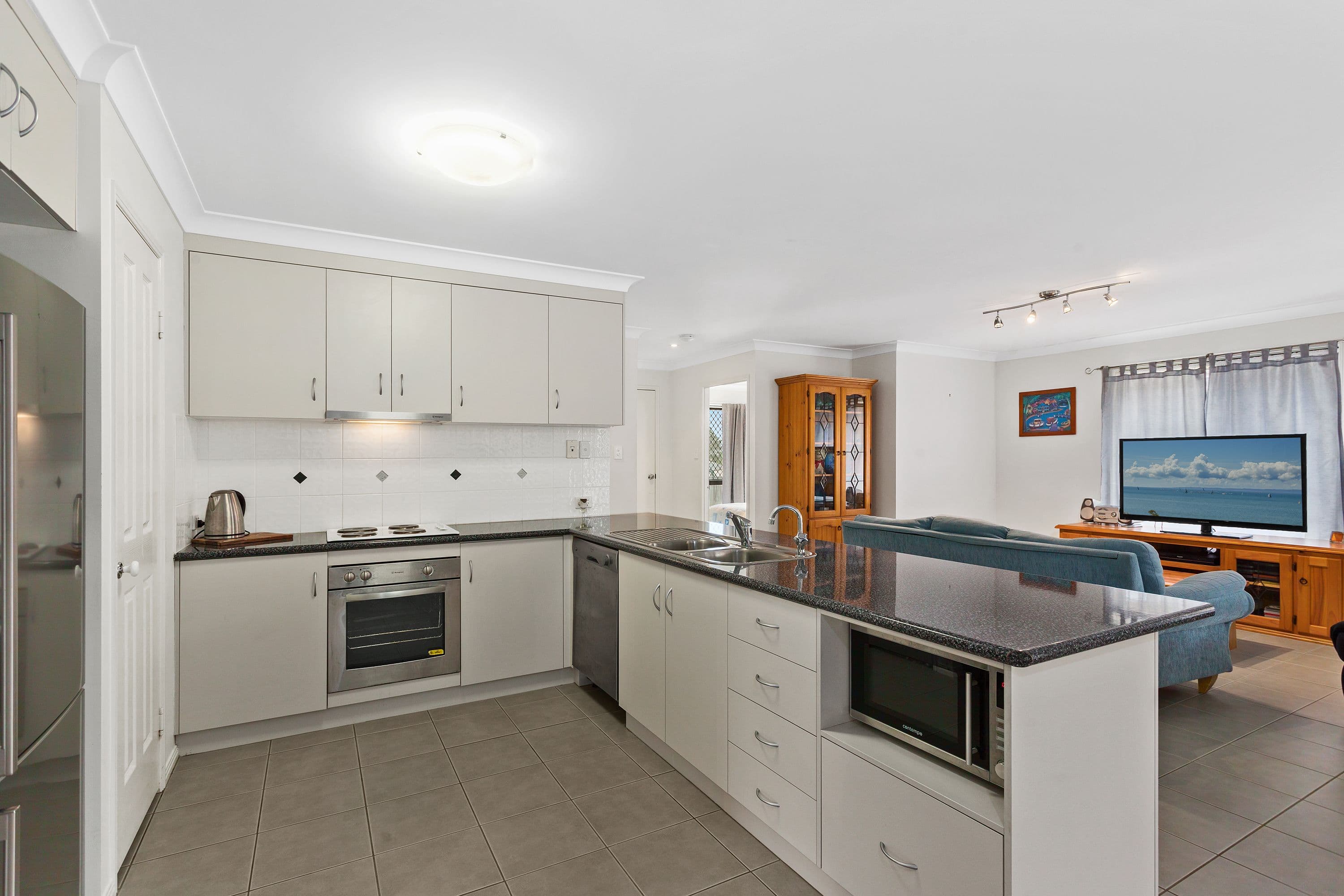12 Bulloo Street, Glenvale QLD 4350, Glenvale - Thumbnail 2