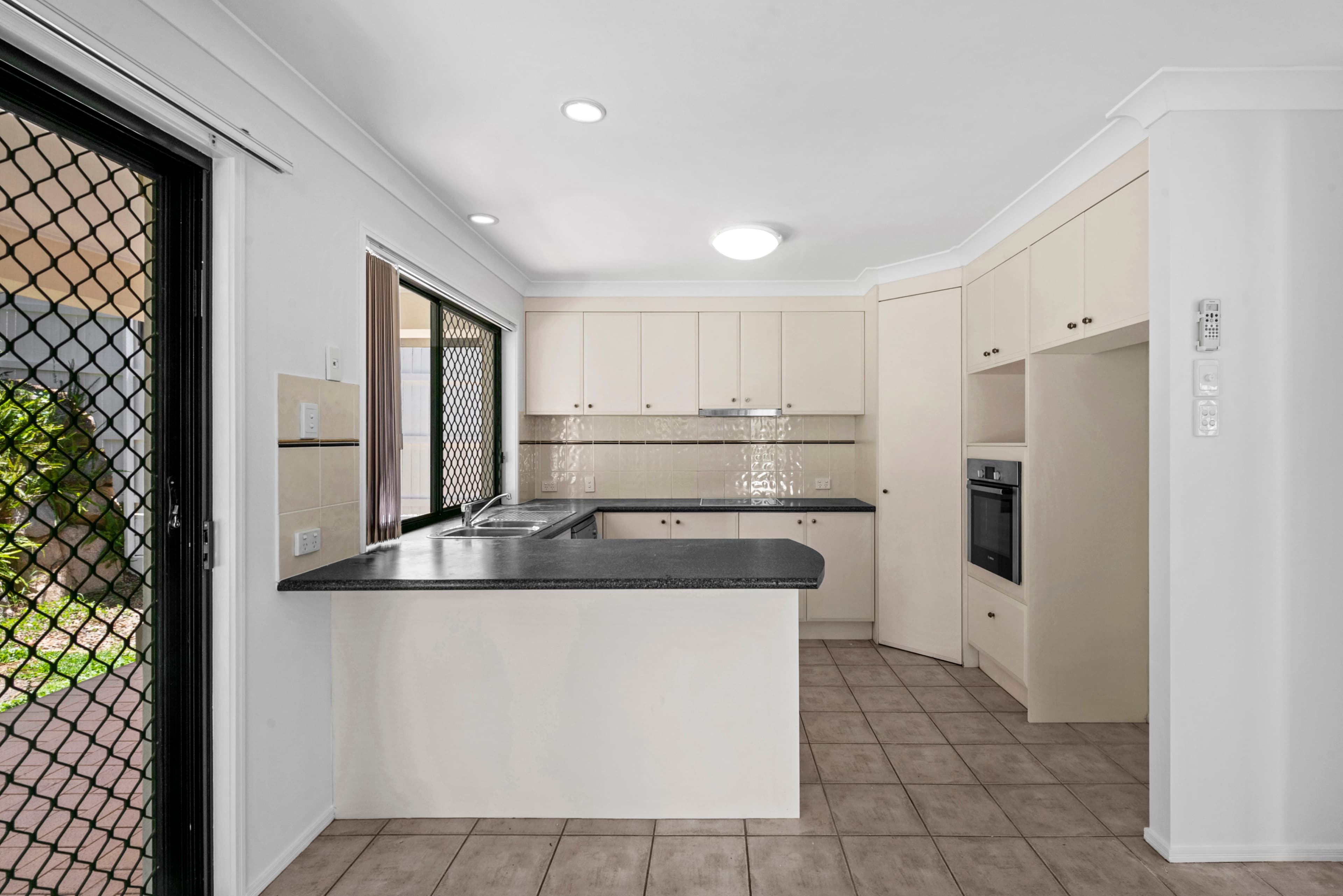175 Saturn Crescent, Bridgeman Downs QLD 4035, Bridgeman Downs - Thumbnail 8
