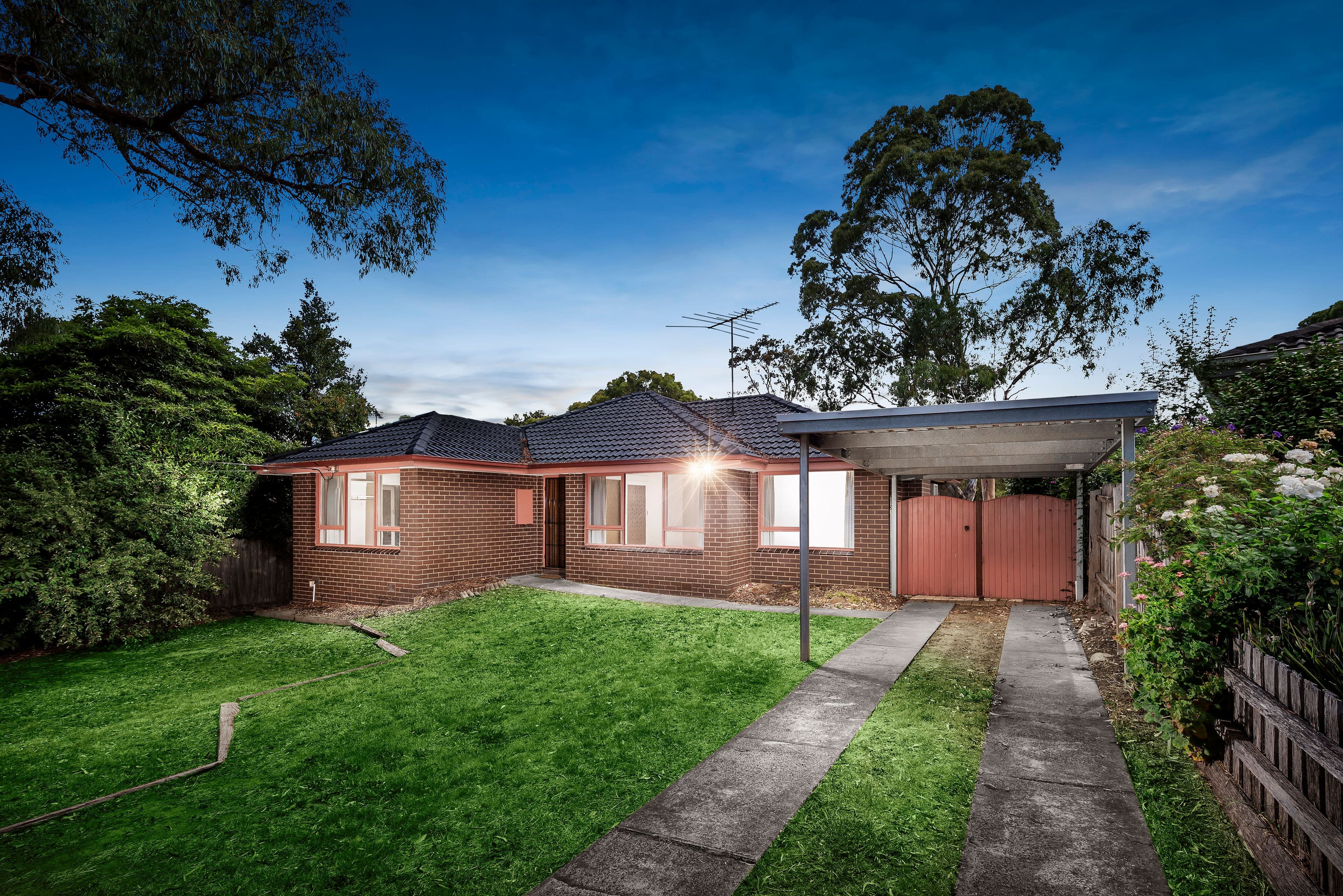 50 Dunvegan Crescent, Macleod VIC 3085, Macleod - Image 1