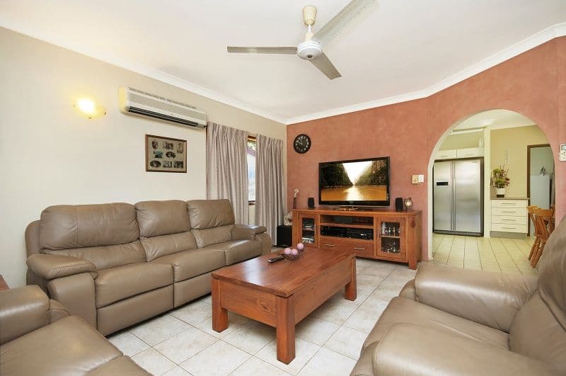 10 Laura Court, DEERAGUN QLD 4818, Deeragun - Thumbnail 2