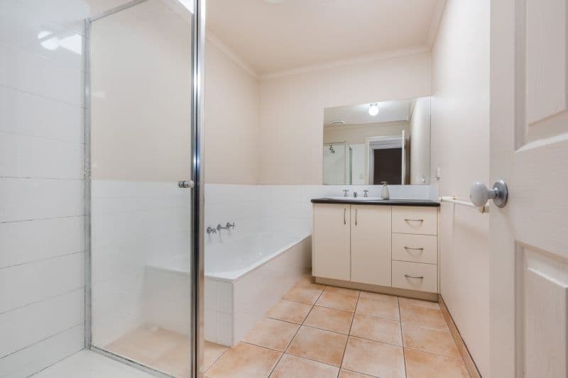 24 Jabone Terrace, Bell Park VIC 3215, Bell Park - Thumbnail 5