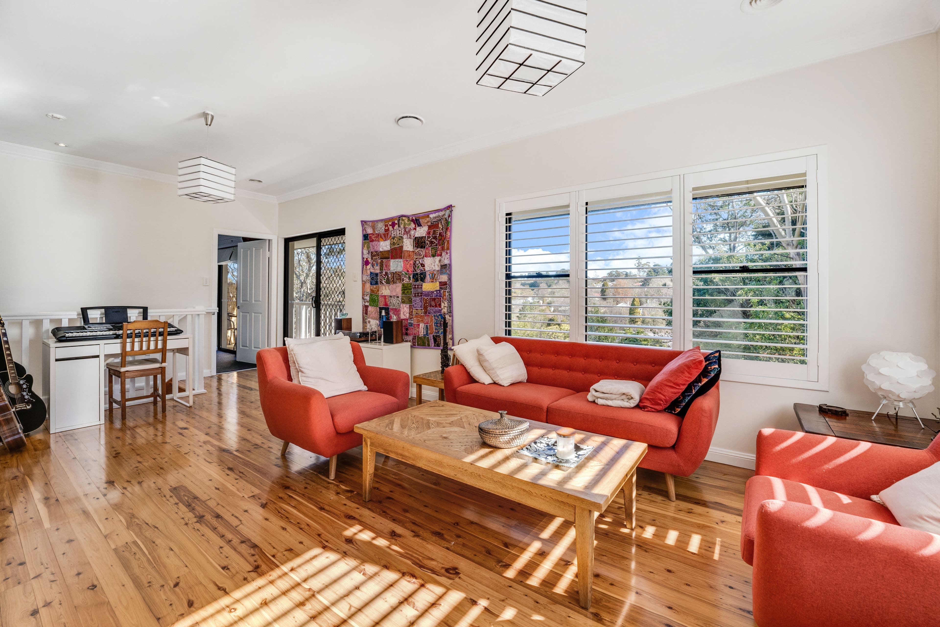 12 Govett Street, Katoomba NSW 2780, Katoomba - Thumbnail 2