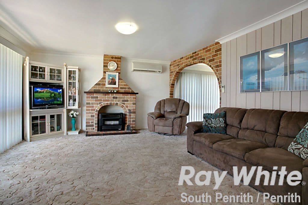 23 Blue Gum Avenue, South Penrith - Thumbnail 2