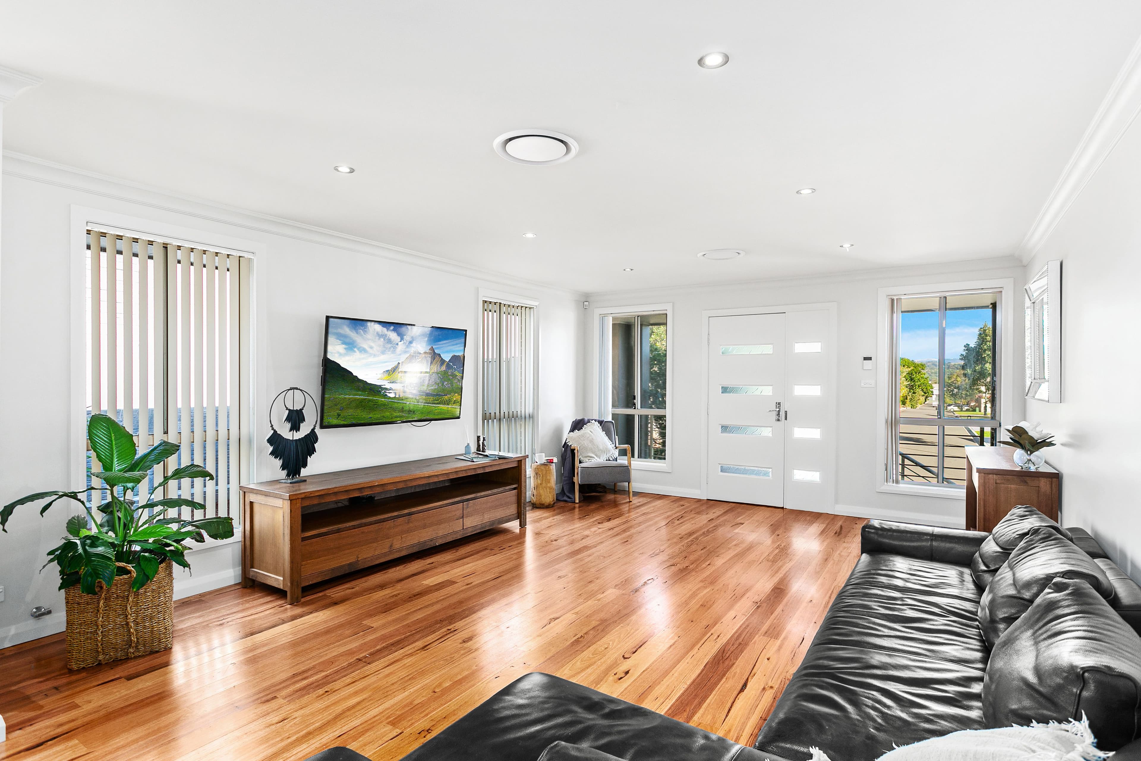 2 Gabo Crescent, Shell Cove NSW 2529, Shell Cove - Thumbnail 2