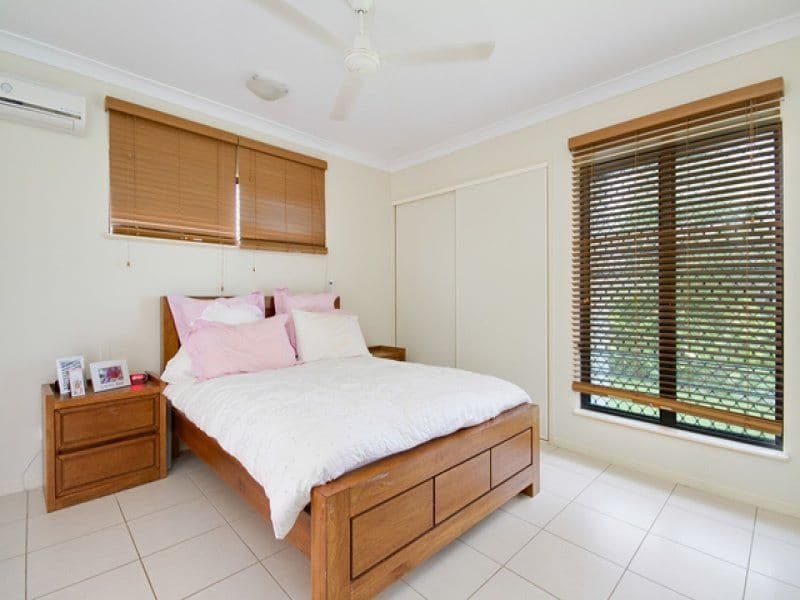 33 Fitzmaurice Drive, BENTLEY PARK QLD 4869, Bentley Park - Thumbnail 6