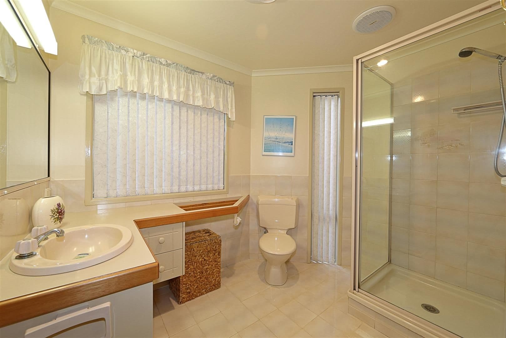 88 Dunn Road, AVENELL HEIGHTS QLD 4670, Avenell Heights - Thumbnail 7