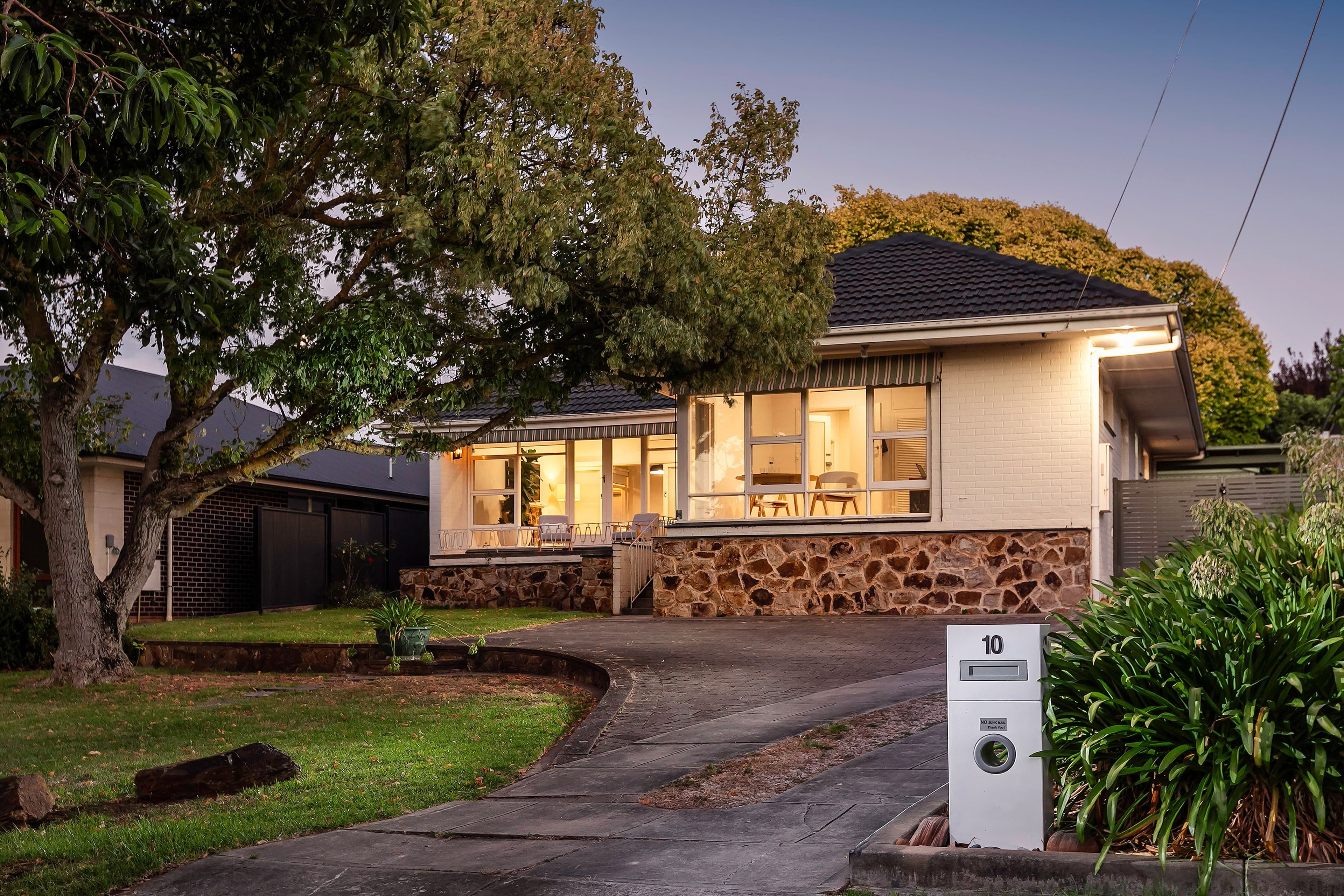 10 Grey Avenue, Beaumont SA 5066, Beaumont - Image 1