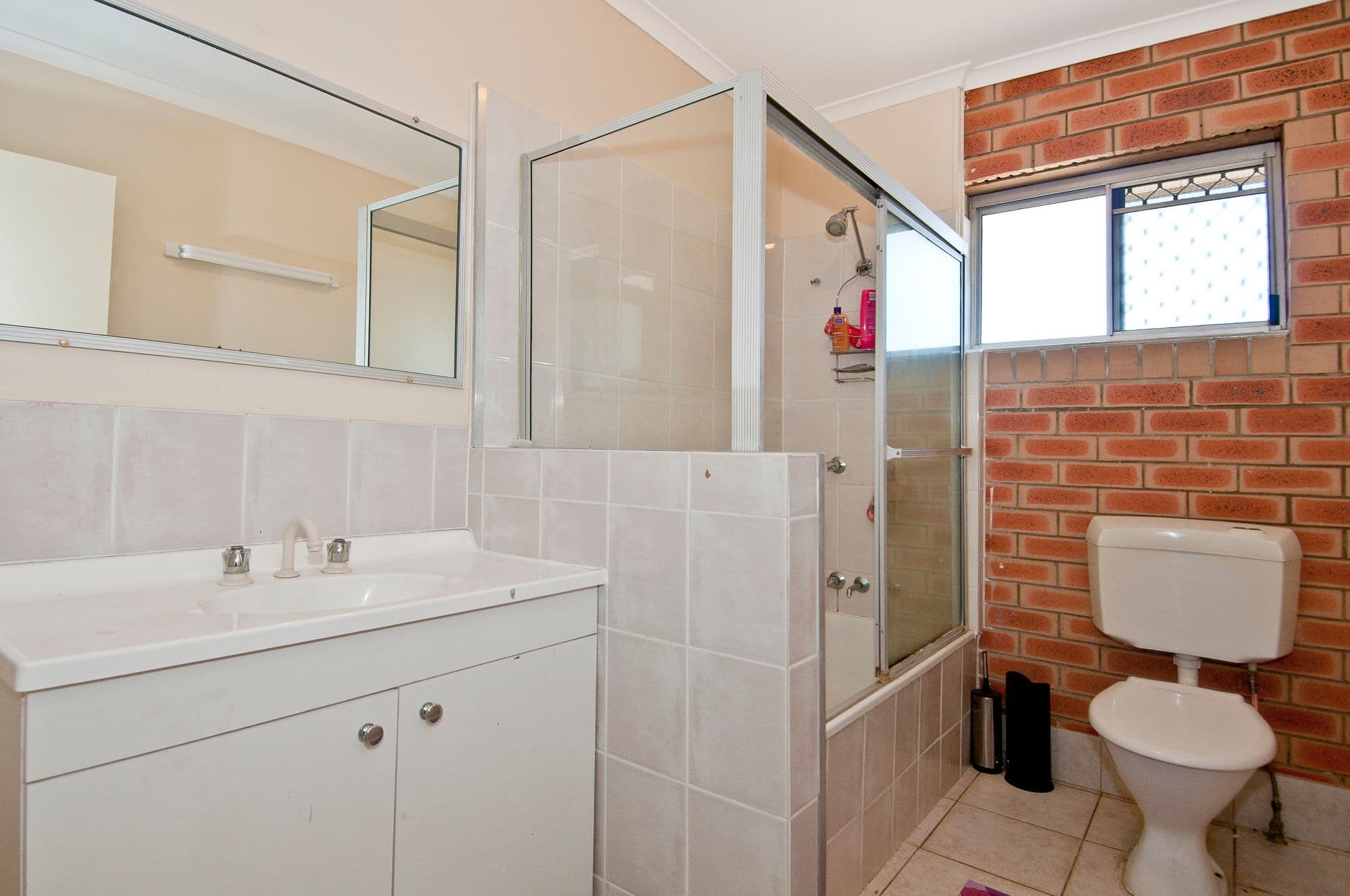183 Jacaranda Avenue, Kingston QLD 4114, Kingston - Thumbnail 4