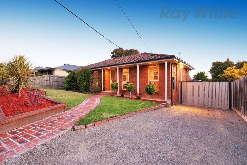 19 BARKER Drive, Mooroolbark VIC 3138, Mooroolbark - Image 1