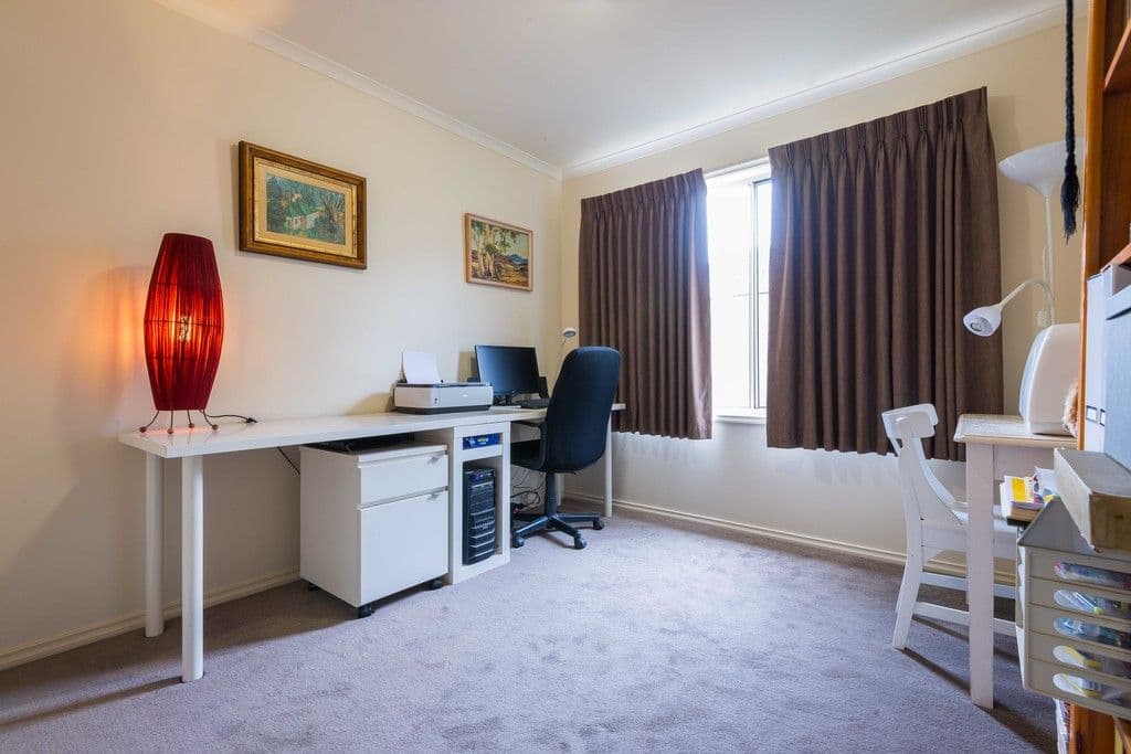5 Rosewood Mews, Golden Square VIC 3555, Golden Square - Thumbnail 6
